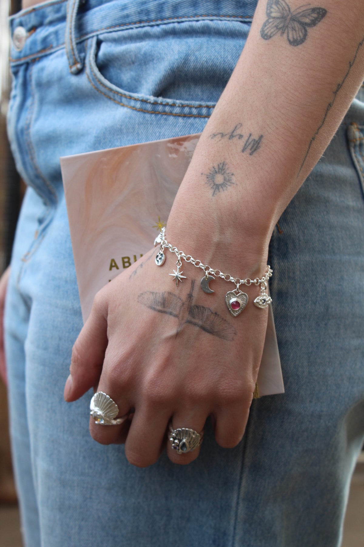 Pulsera manifestación