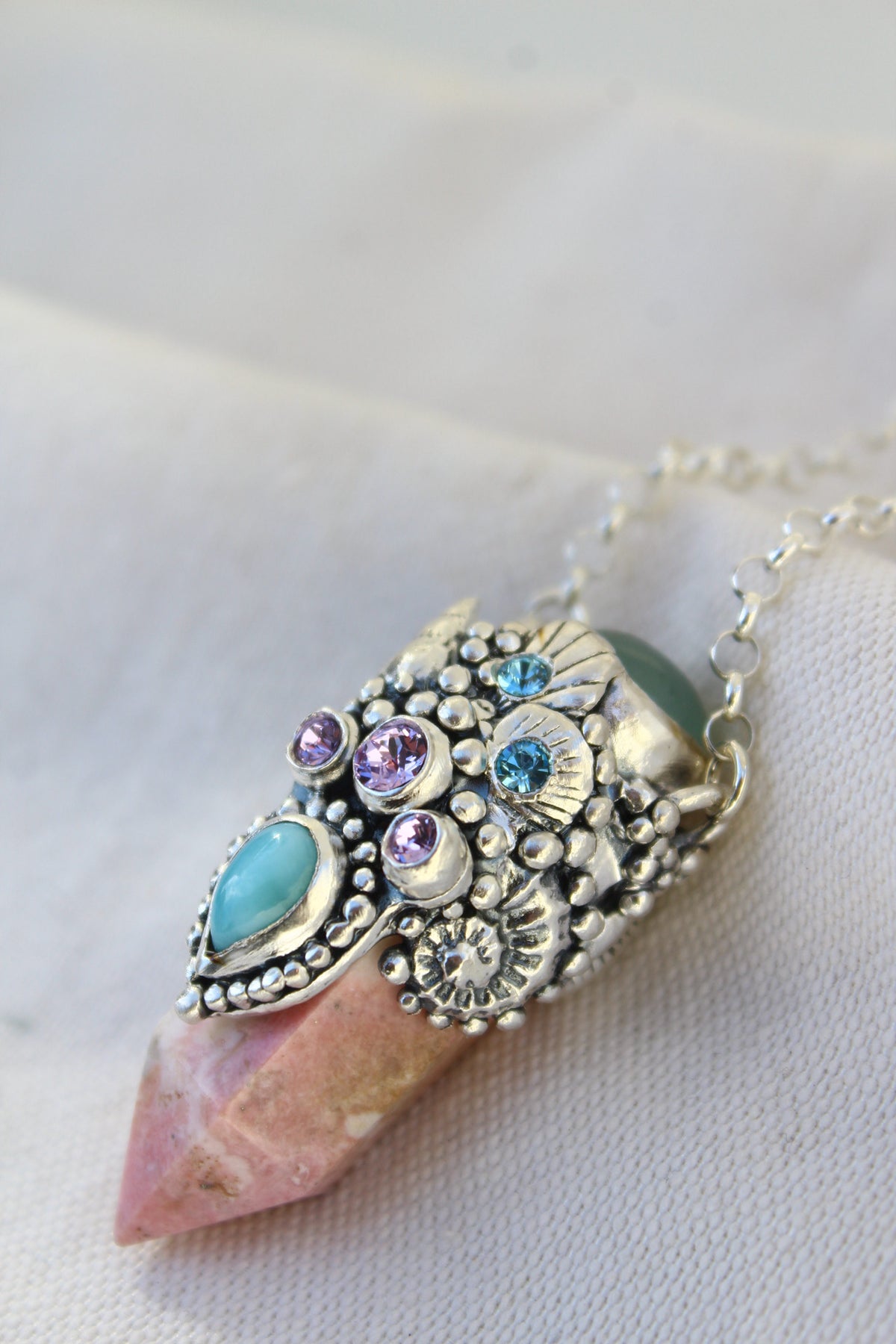 Amuleto rodonita princesa