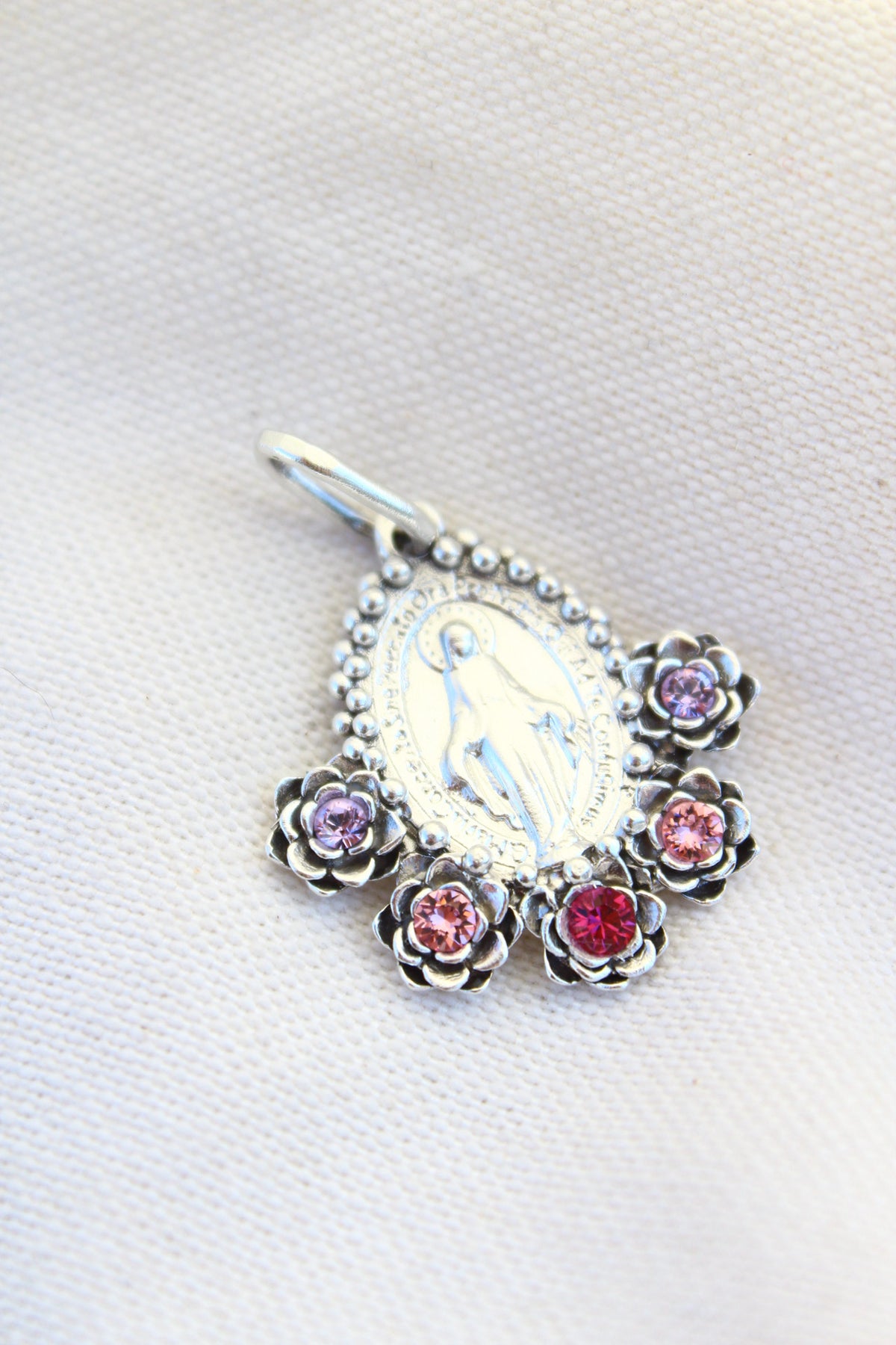 Collar Virgen de los milagros M #3