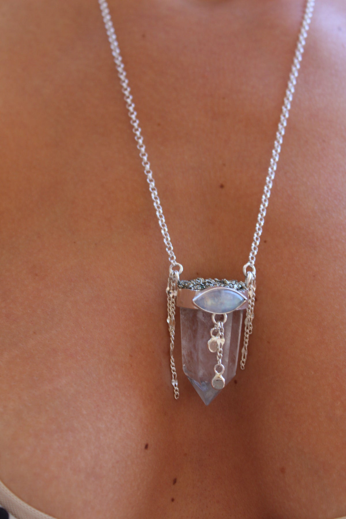 Amuleto ojo piedra Luna