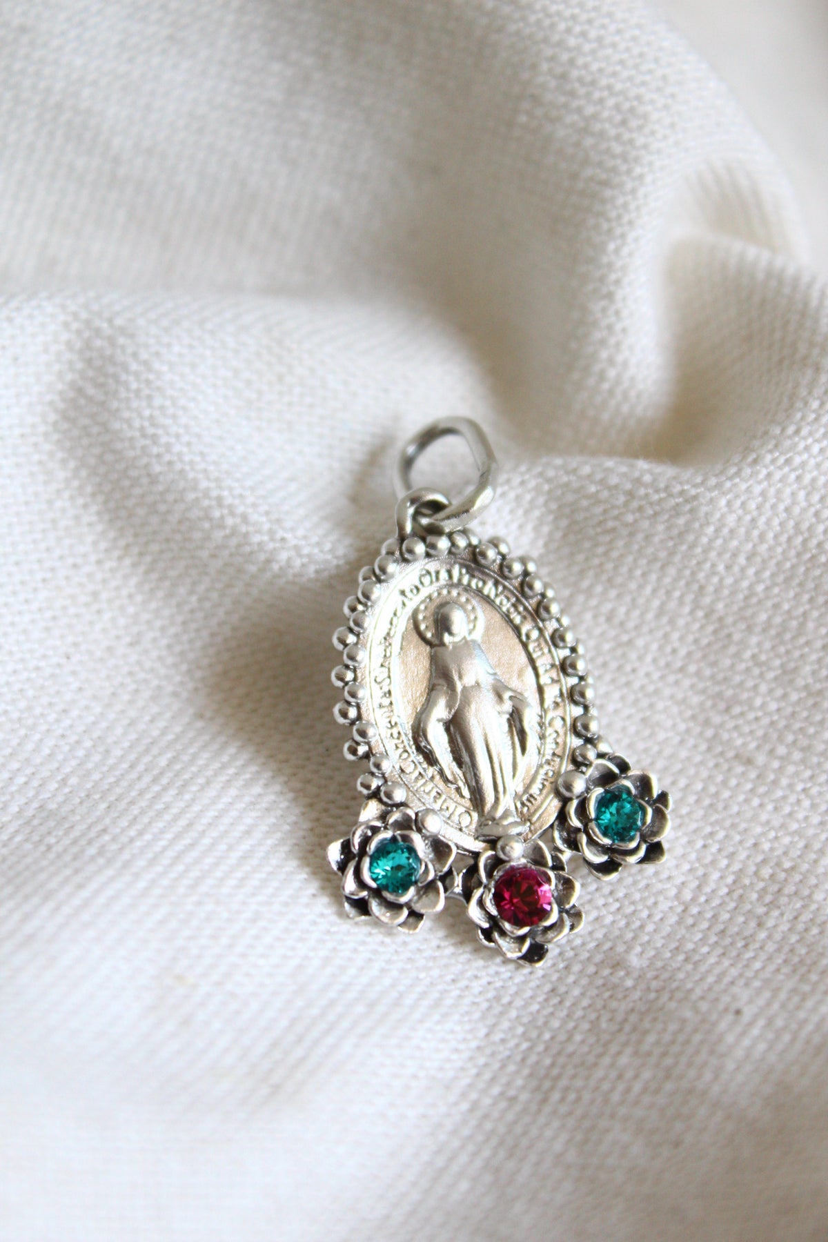 Collar Virgen de los milagros M #6