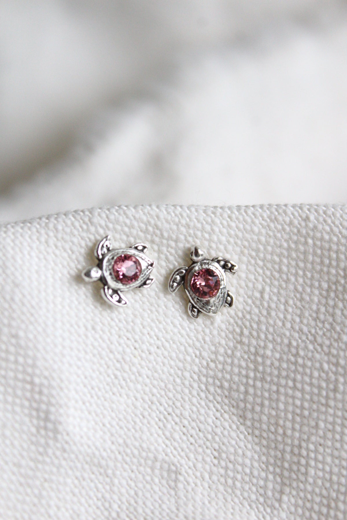 Par aros tortu petit cristal rosa