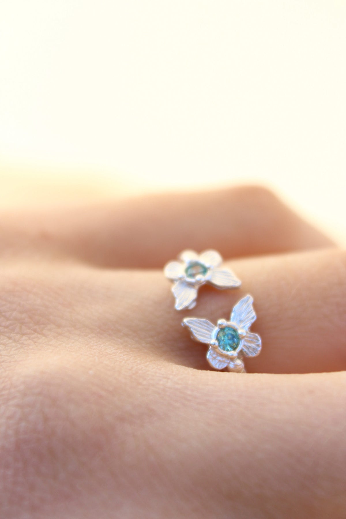 Anillo FILIPPA cristal fancy ligth green