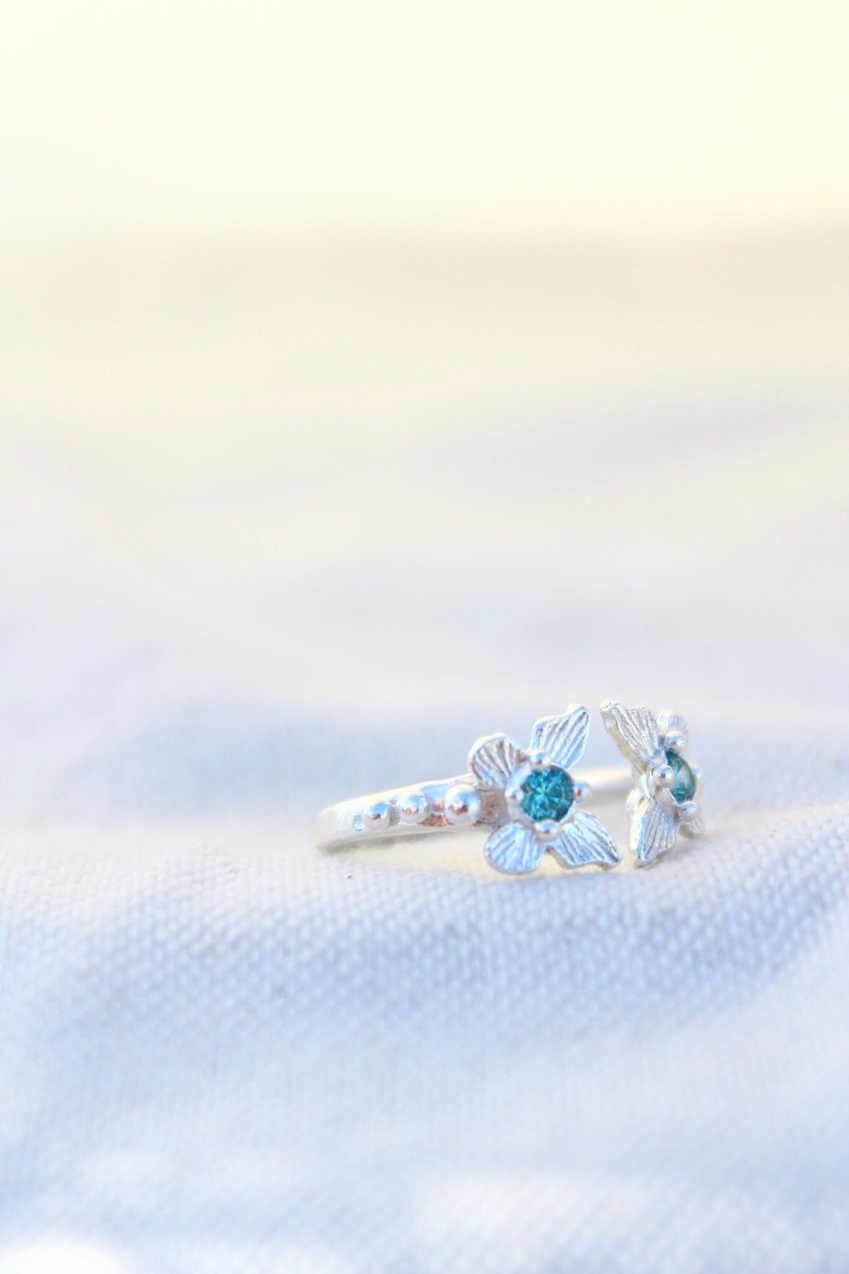 Anillo FILIPPA cristal calipso