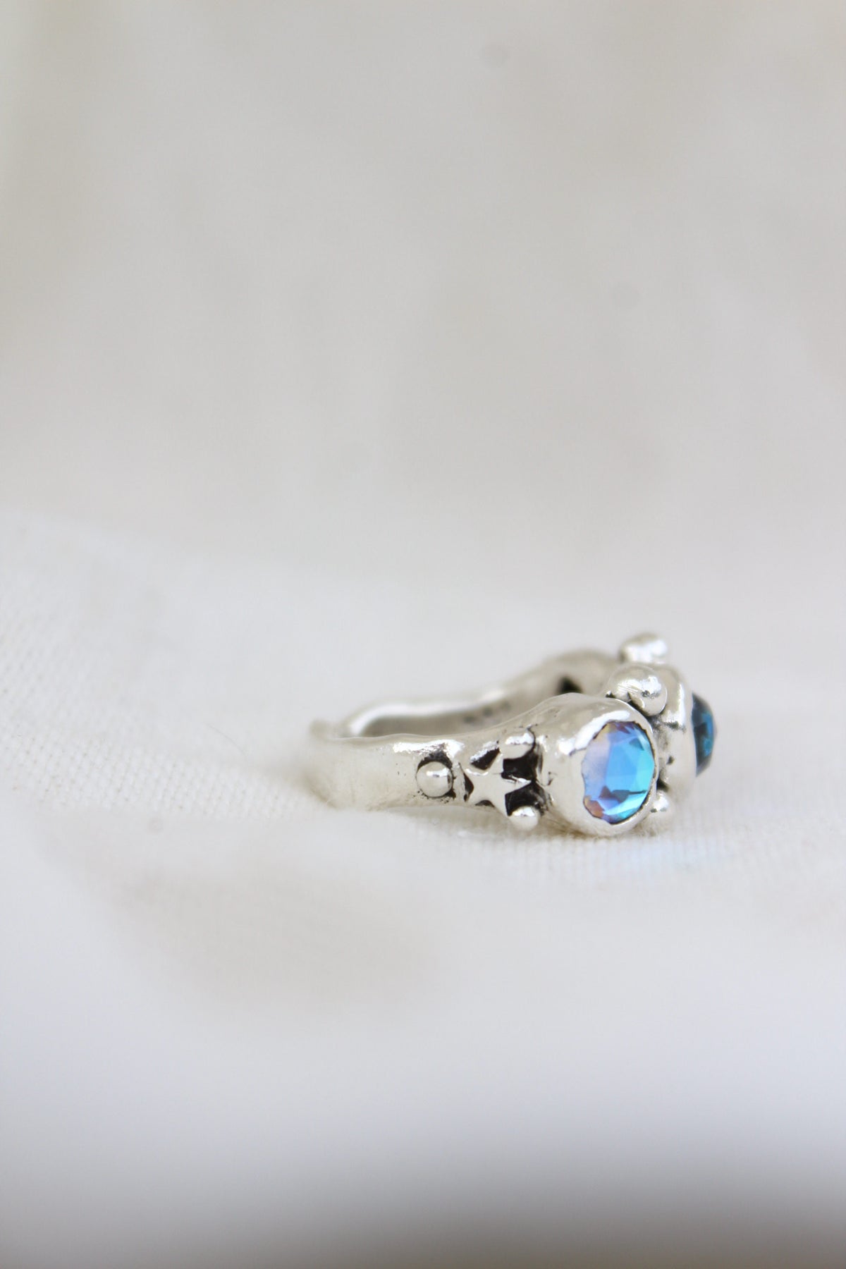 Anillo LAS TRES MARÍAS  cuarzo místico