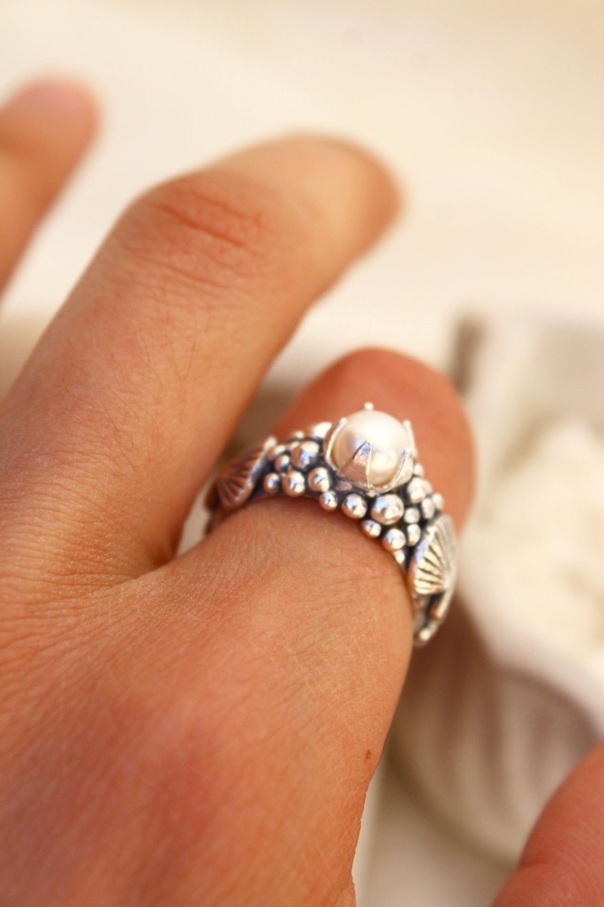 Anillo LA PERLA concha