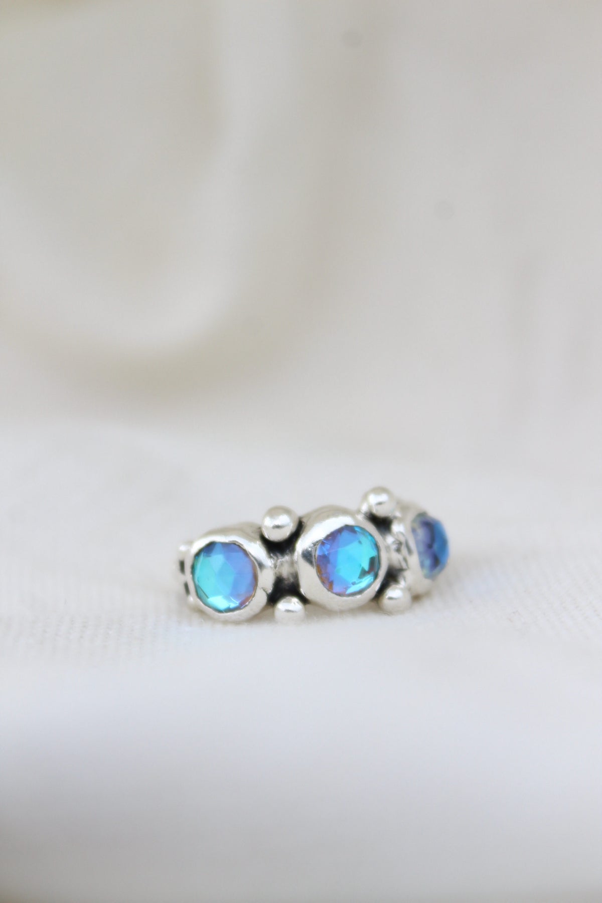 Anillo LAS TRES MARÍAS  cuarzo místico