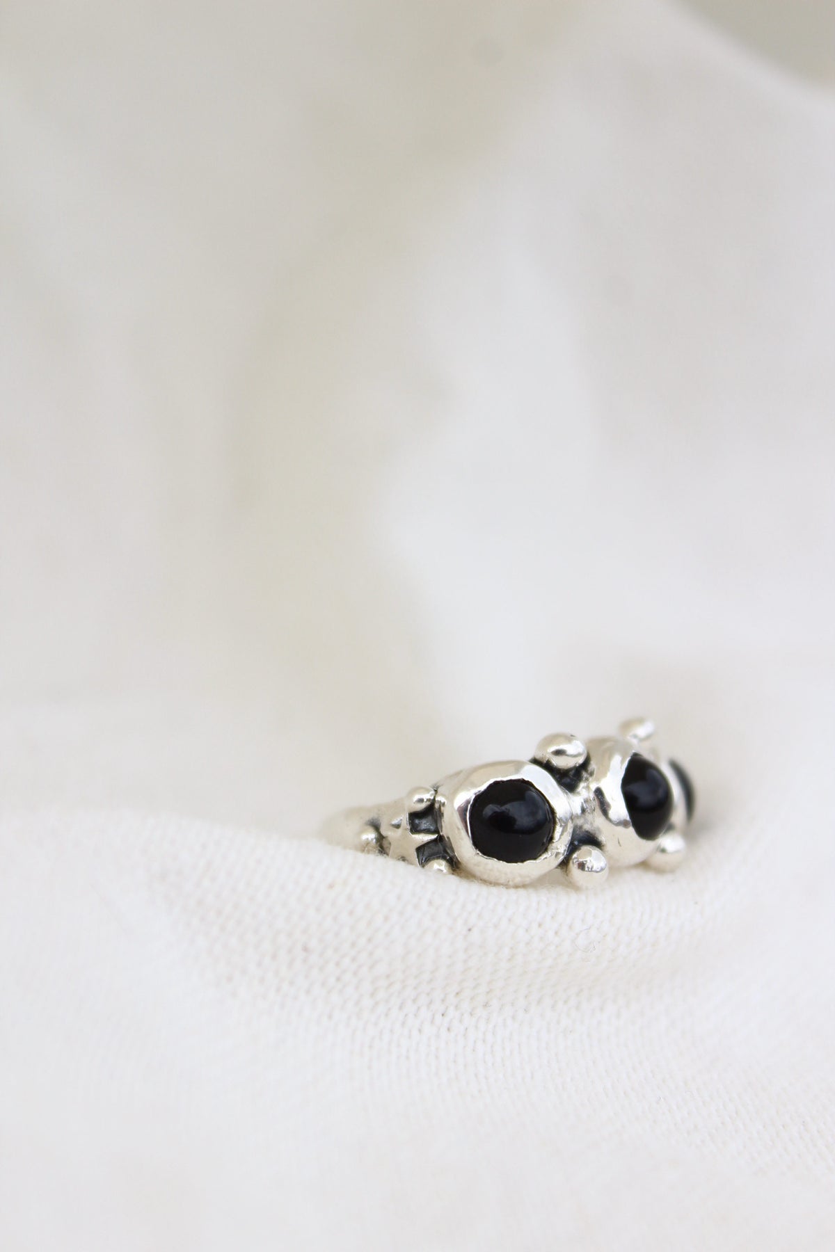 Anillo LAS TRES MARÍAS ónix