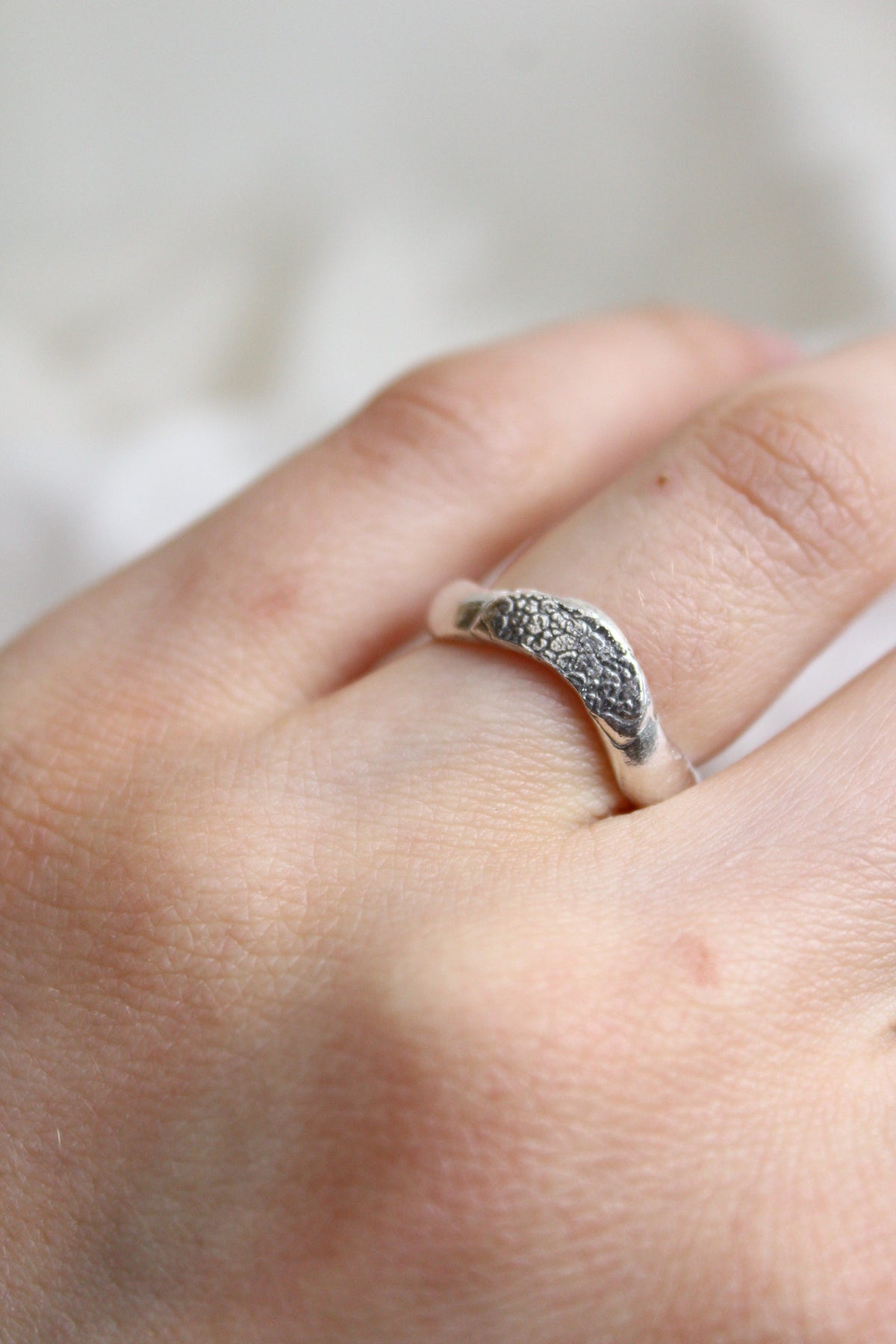 ANILLO HUELLA “OLA”