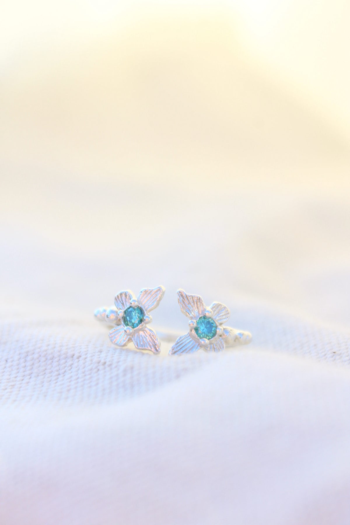 Anillo FILIPPA cristal calipso