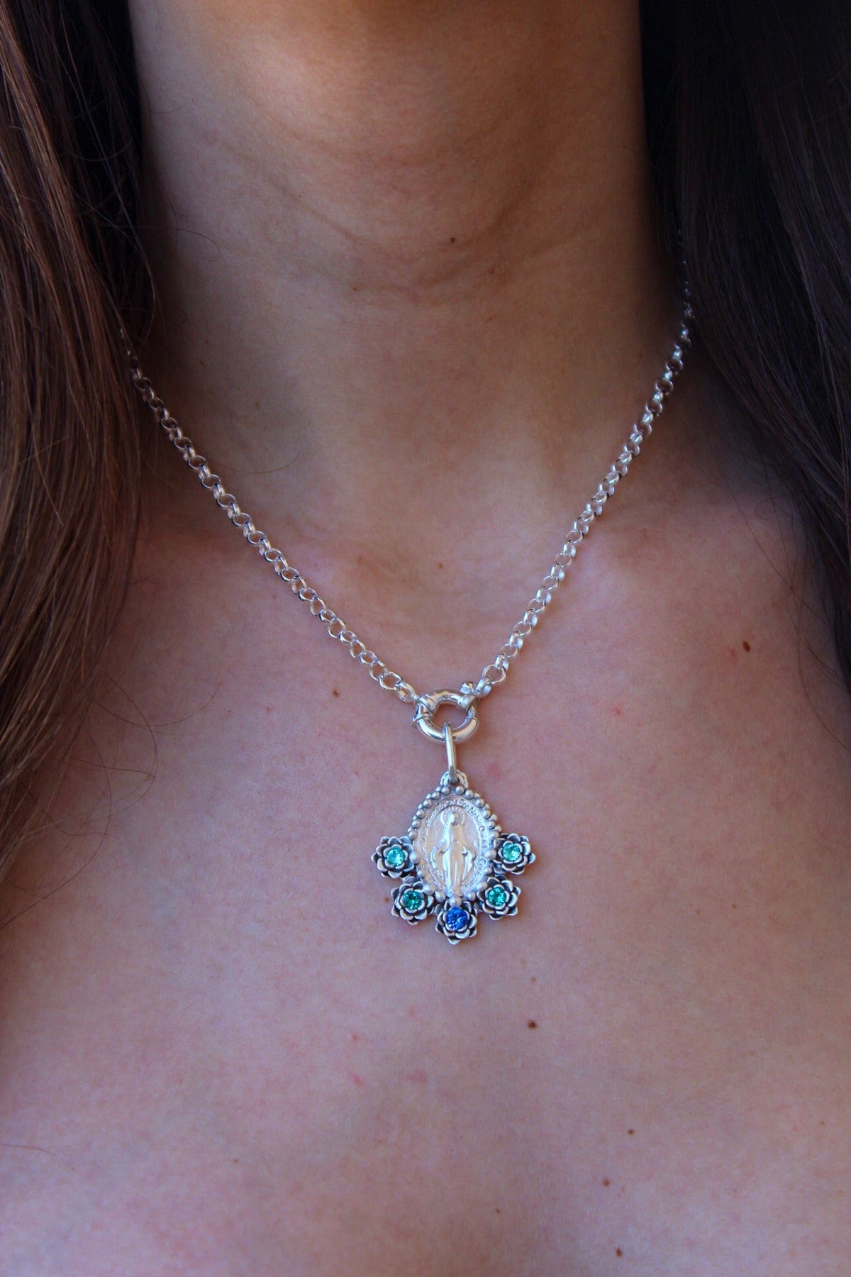 Collar Virgen de los milagros M #1