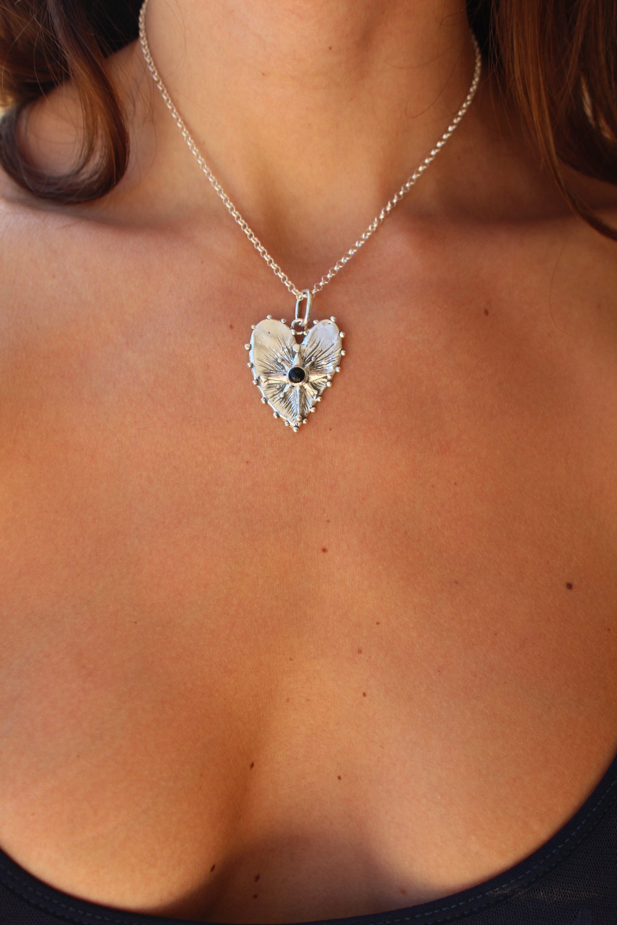 Corazón guía ónix negro