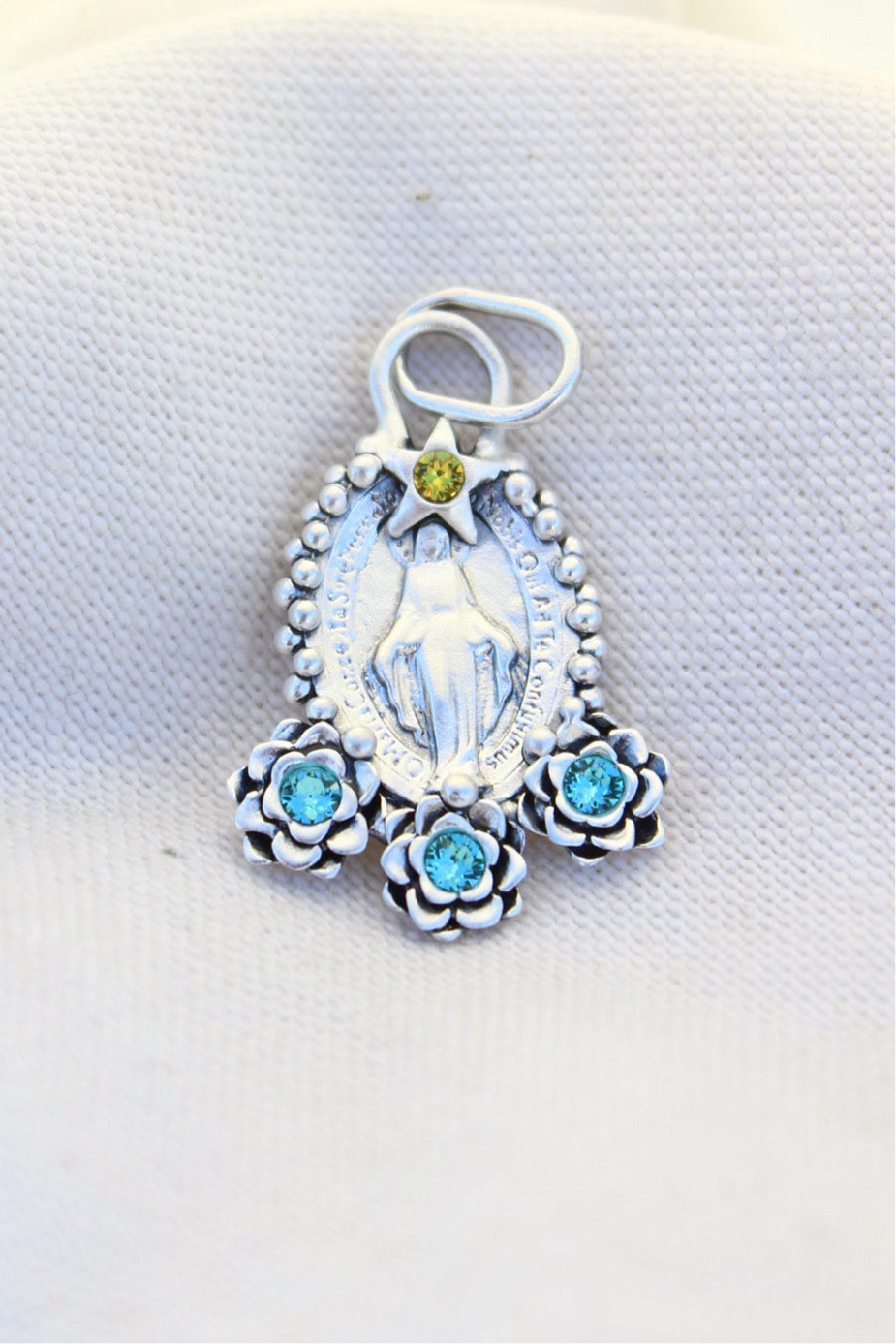 Collar Virgen de los milagros M #11