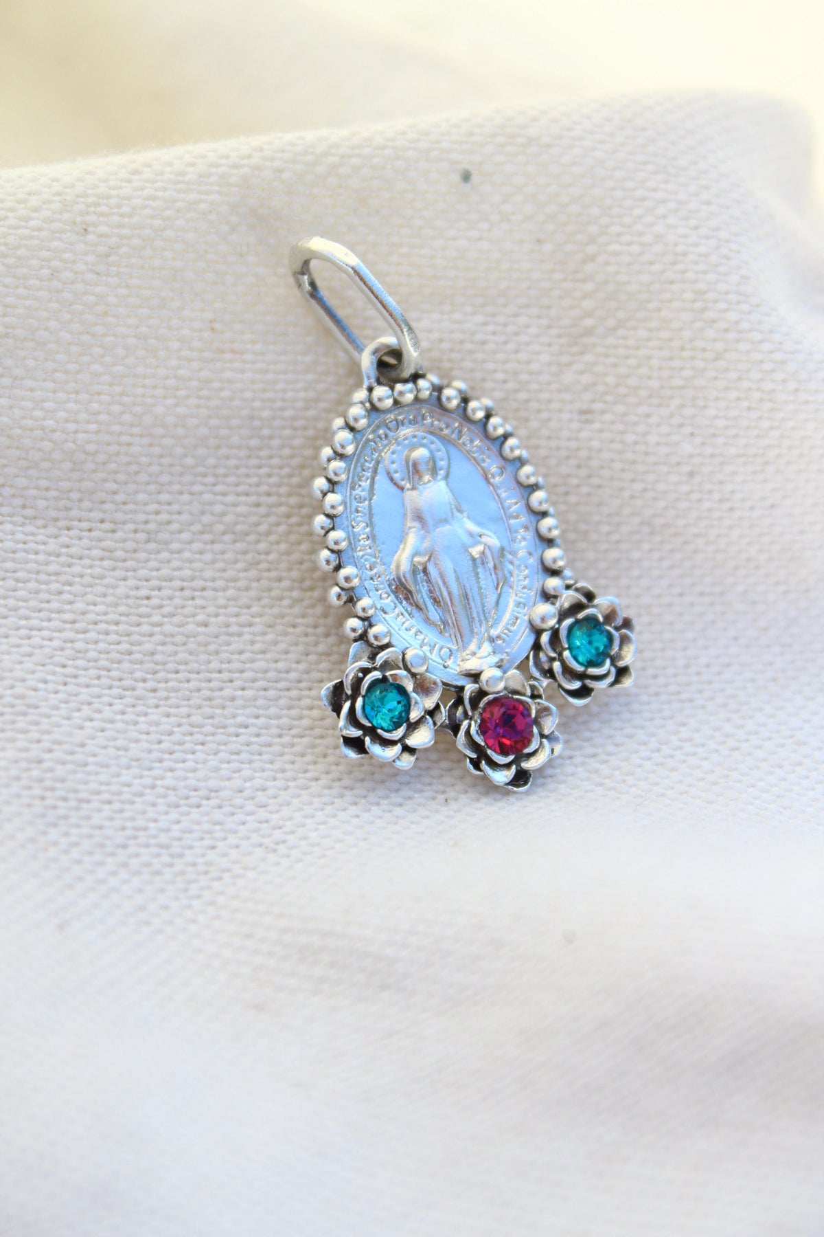 Collar Virgen de los milagros M #6