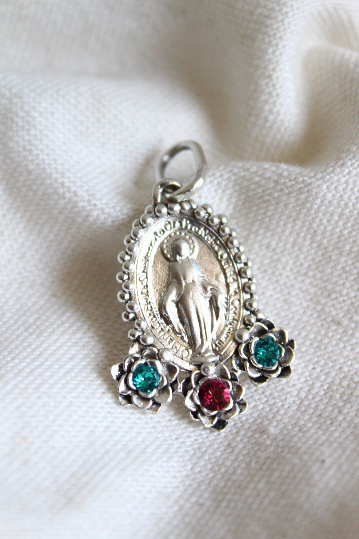 Collar Virgen de los milagros M #6