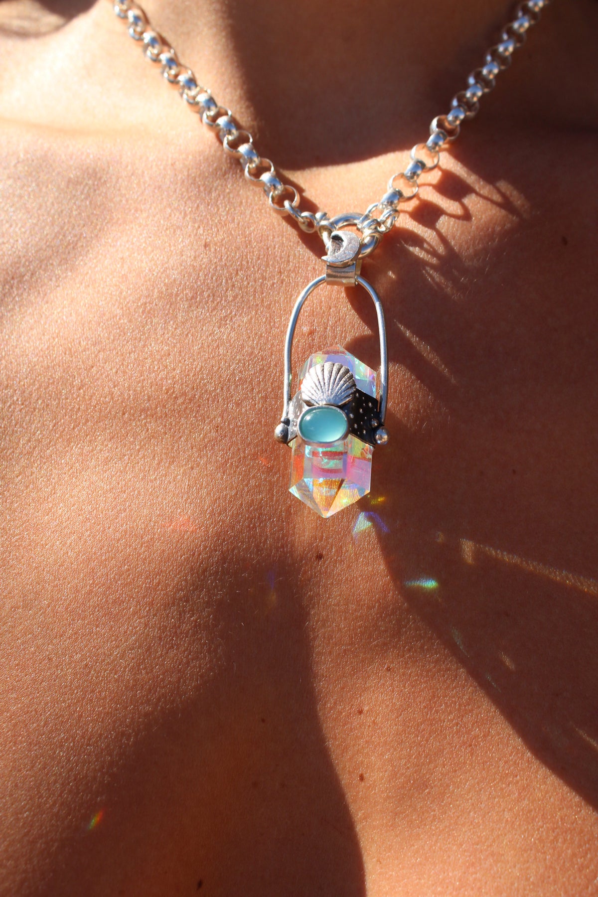 Amuleto sirena mística en calcedonia