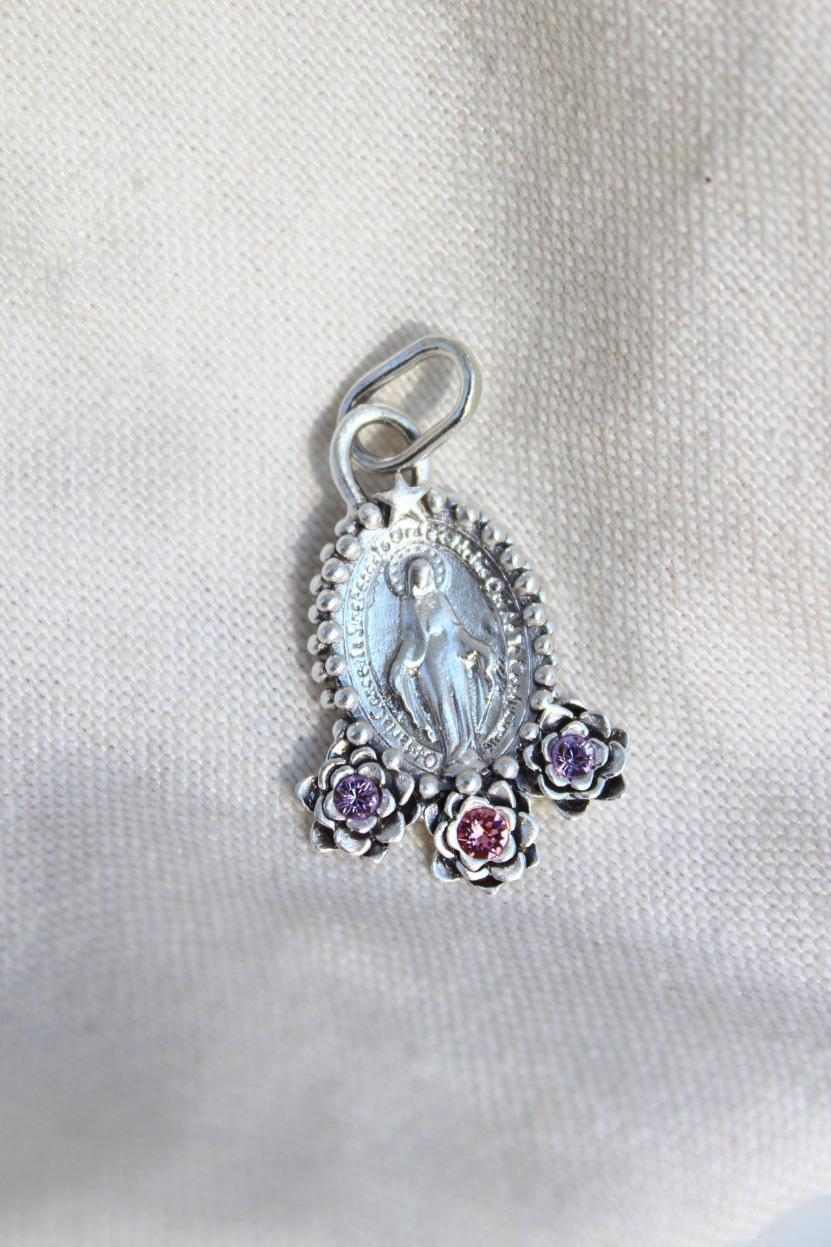 Collar Virgen de los milagros M #12