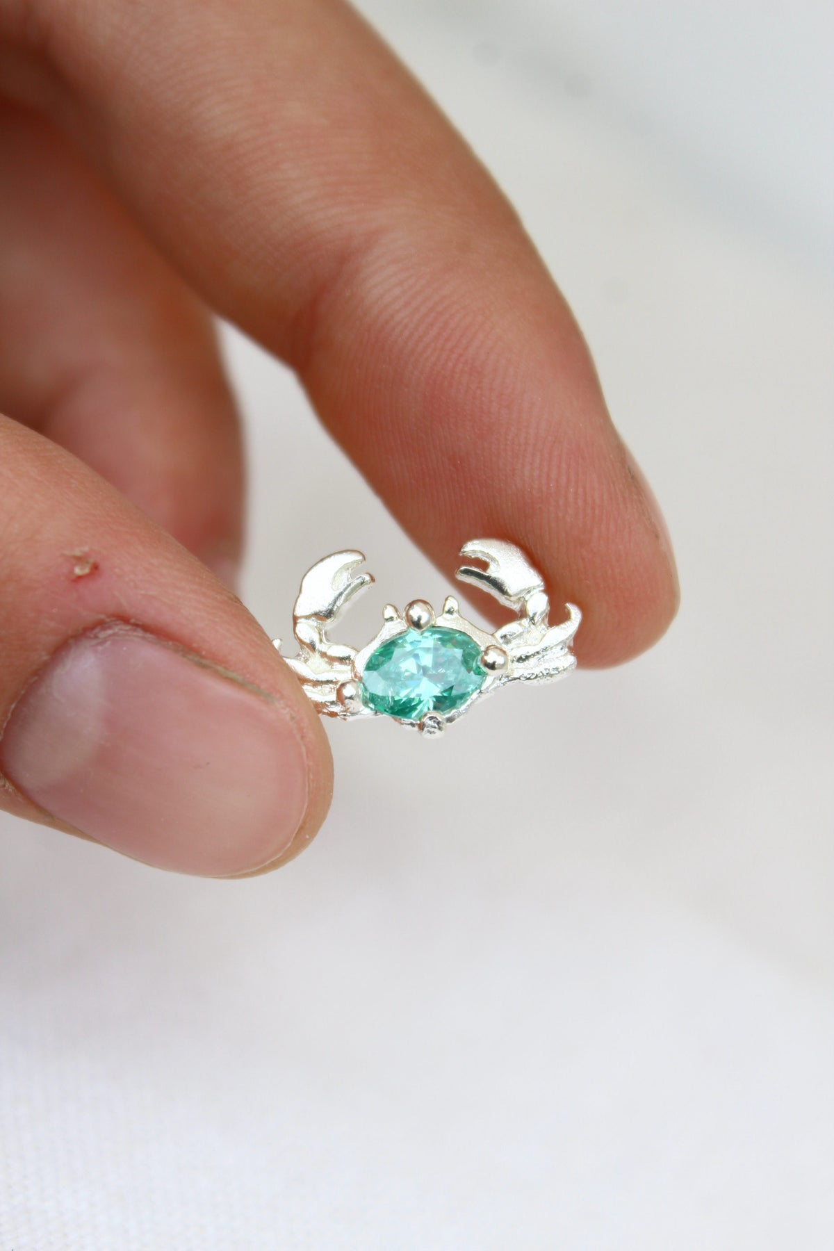 Collar crab oval mint