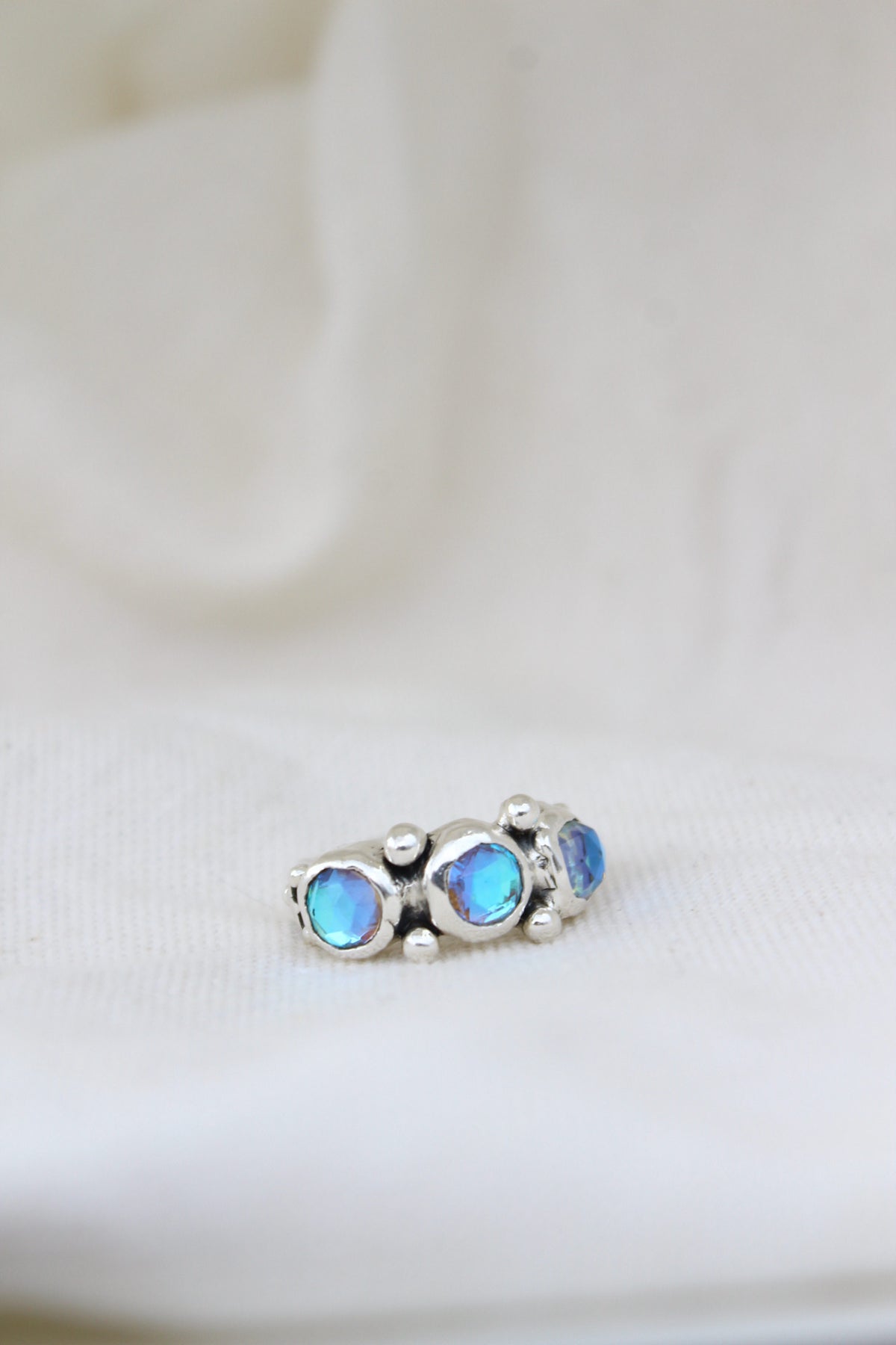 Anillo LAS TRES MARÍAS  cuarzo místico