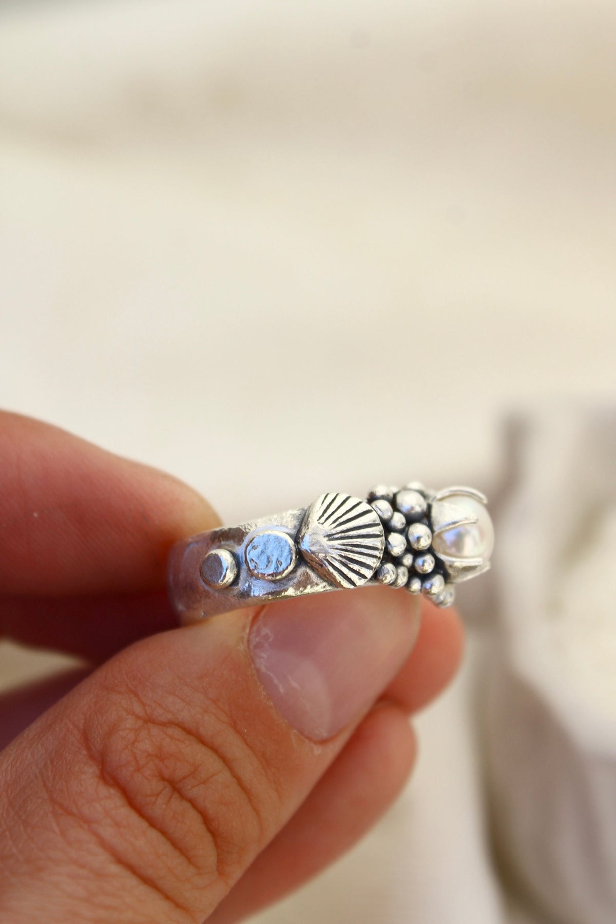 Anillo LA PERLA concha