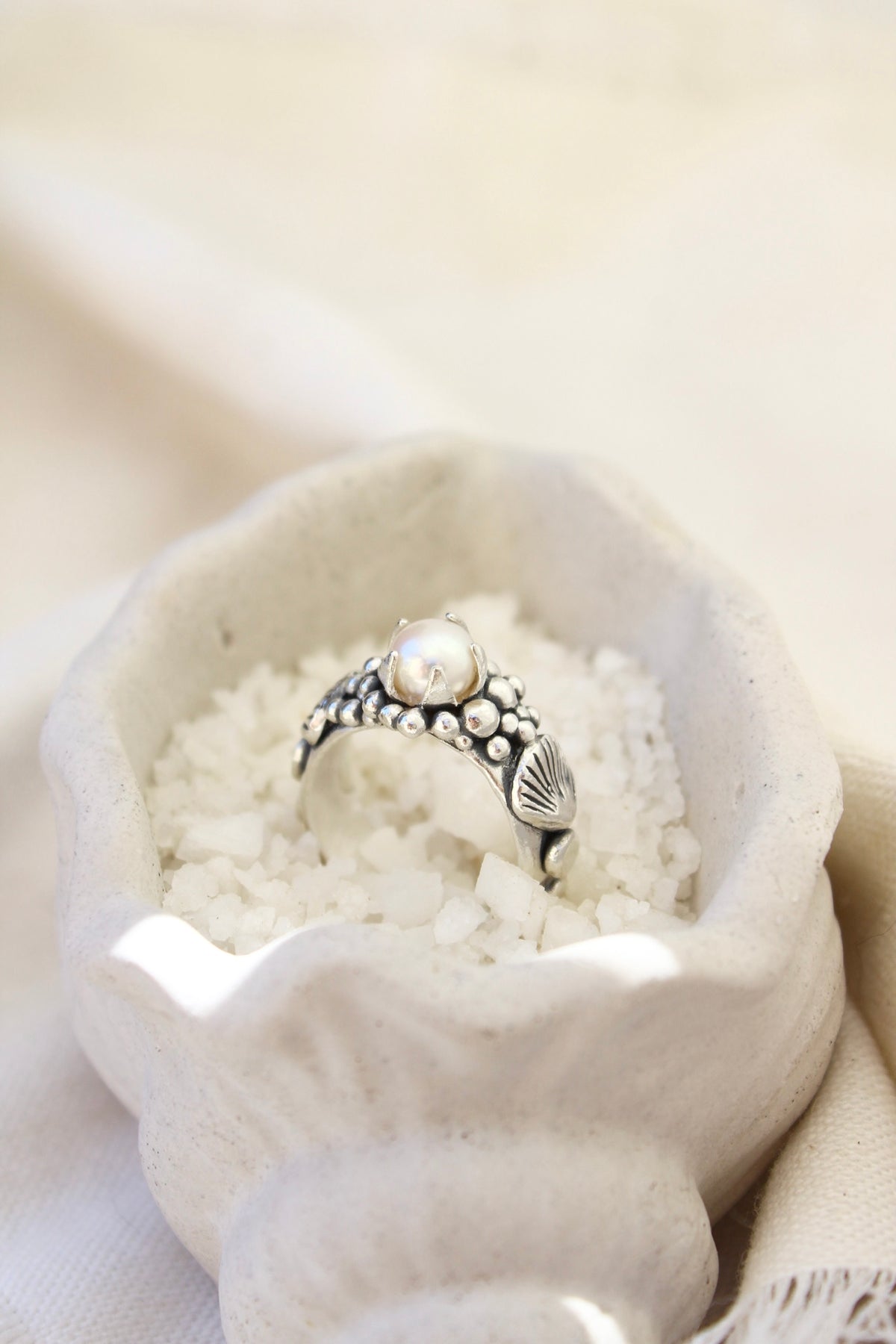 Anillo LA PERLA concha