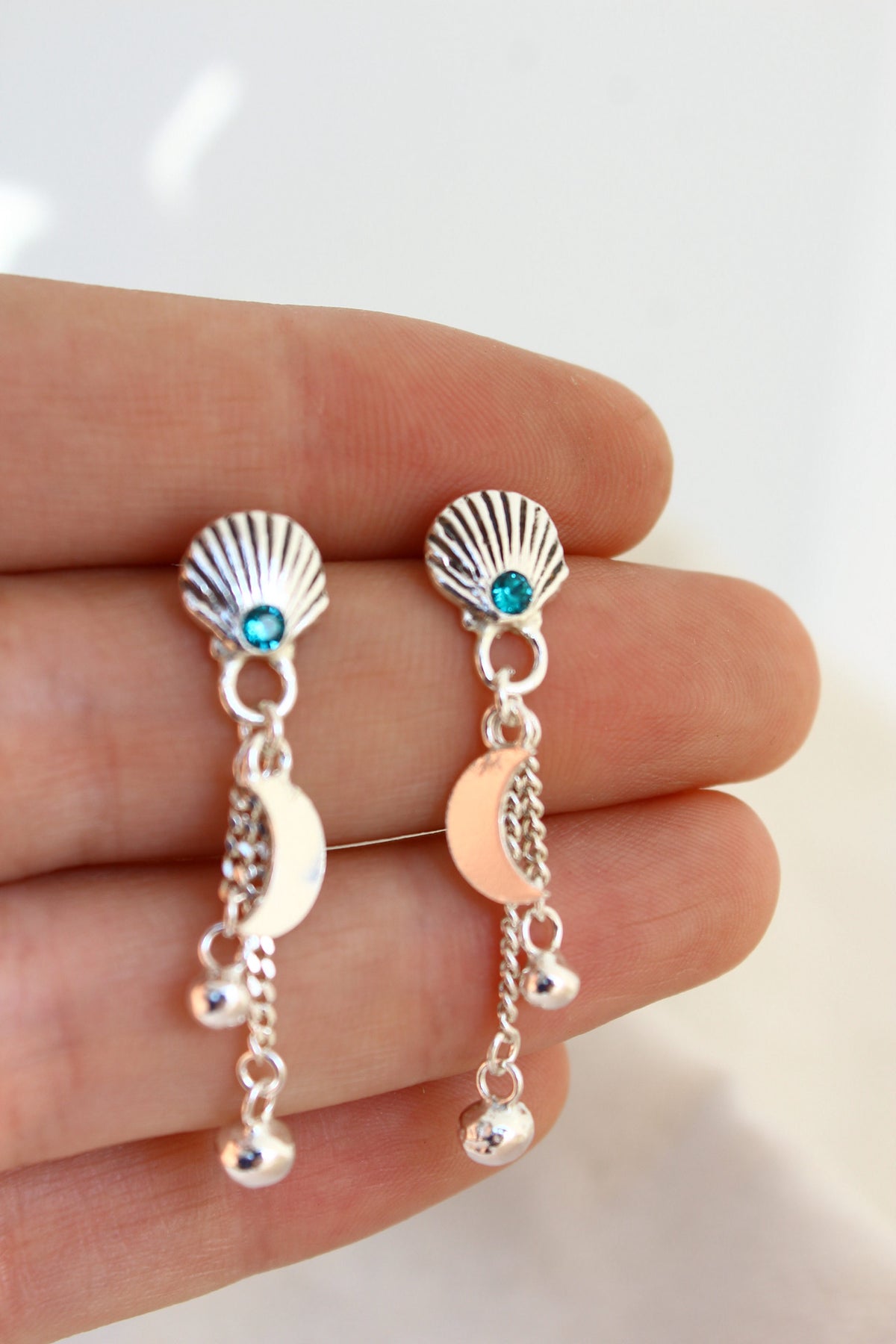 Aros cascada “M” turquesa (par)