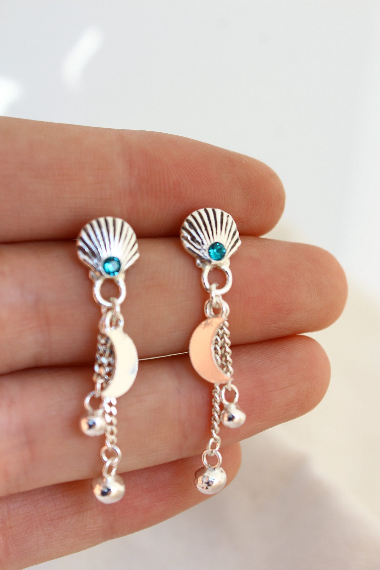 Aros cascada “M” turquesa (par)