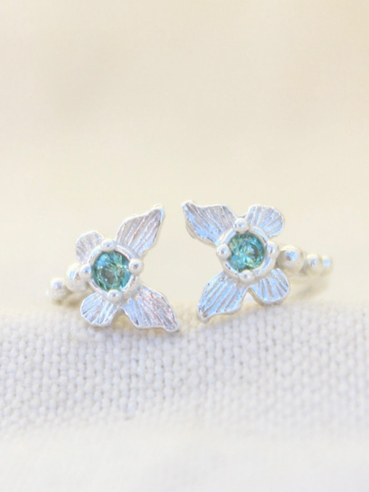 Anillo FILIPPA cristal fancy ligth green