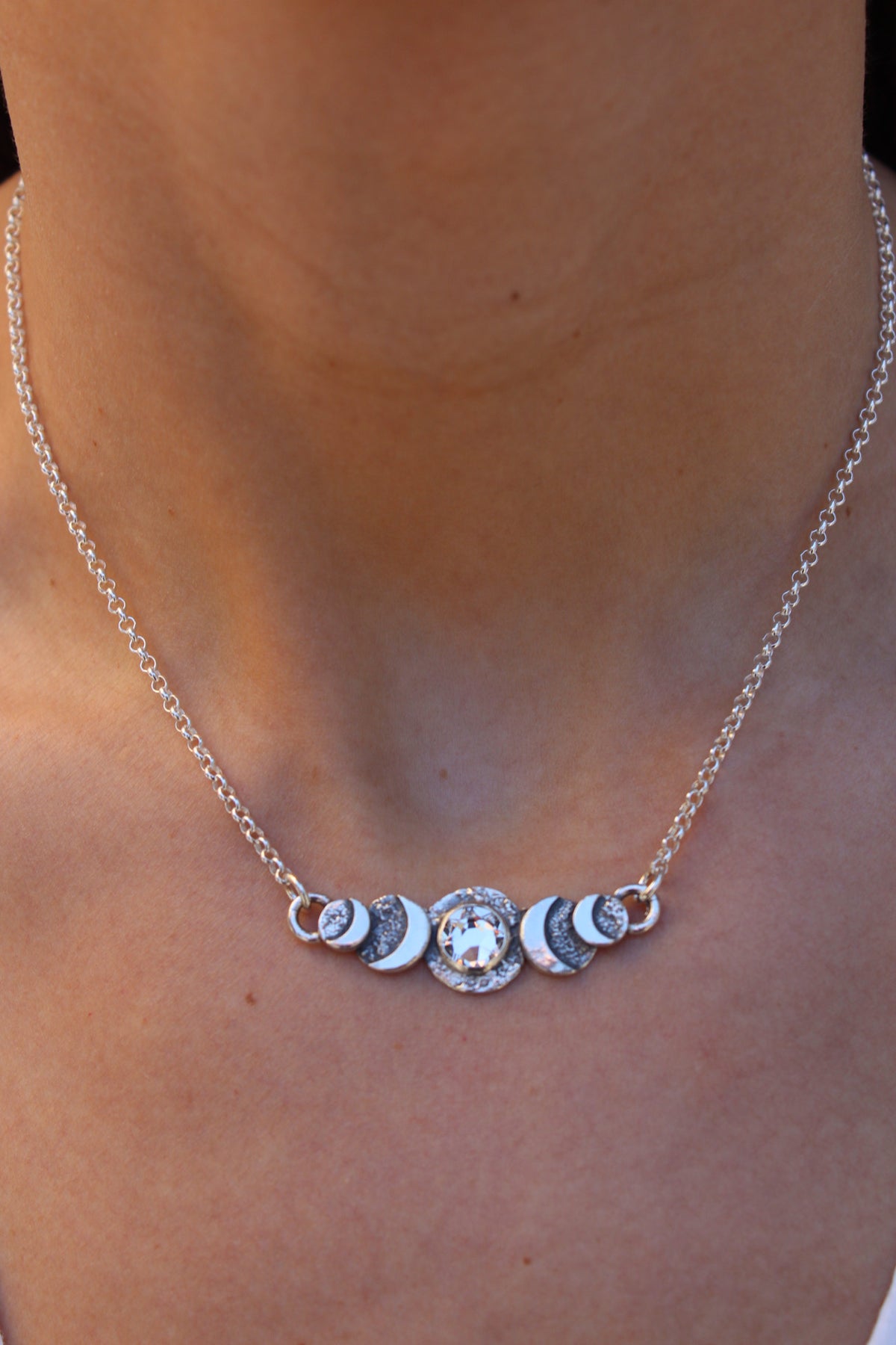 Collar ciclos “M” cristal Swaroski