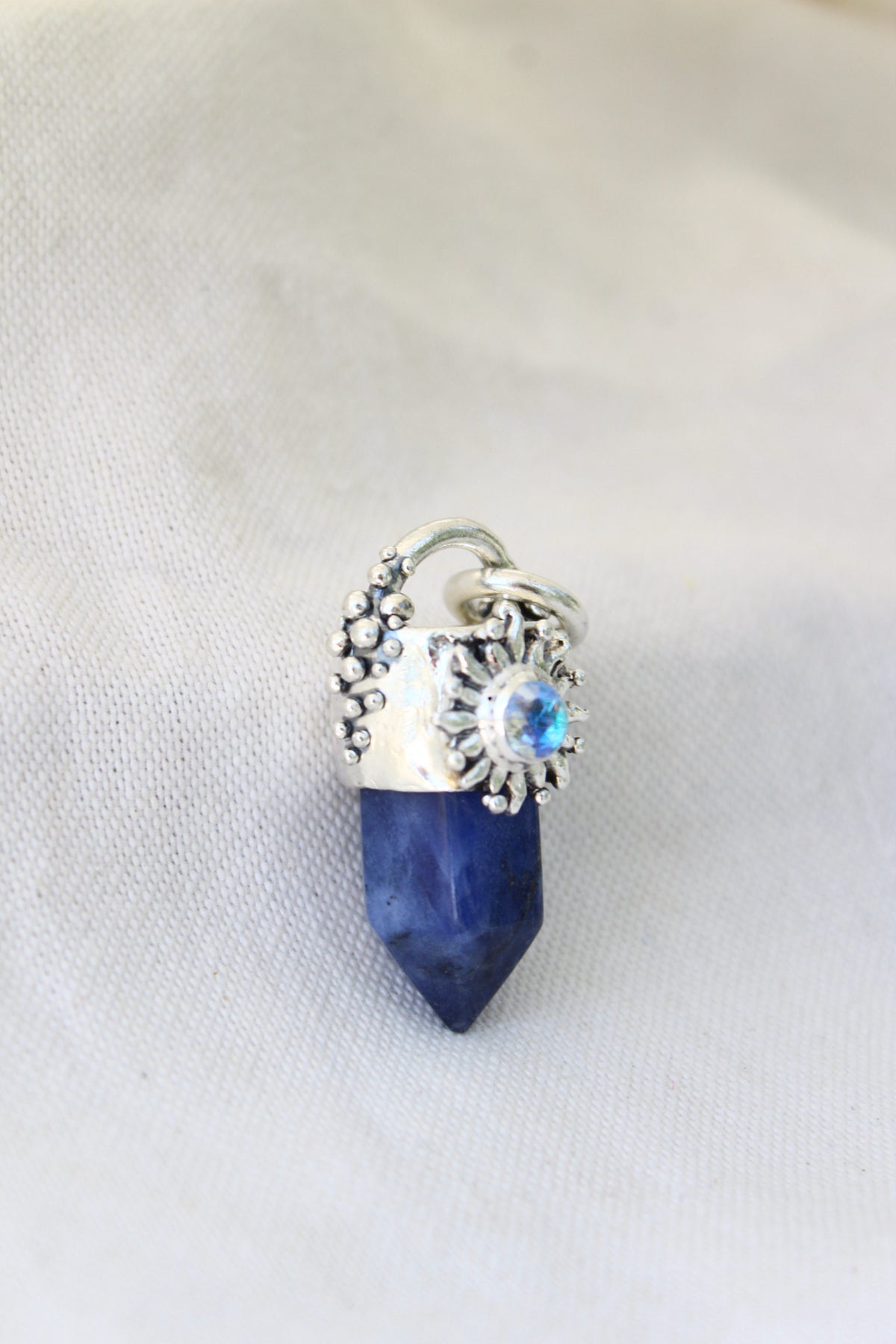 Amuleto solei Mistic