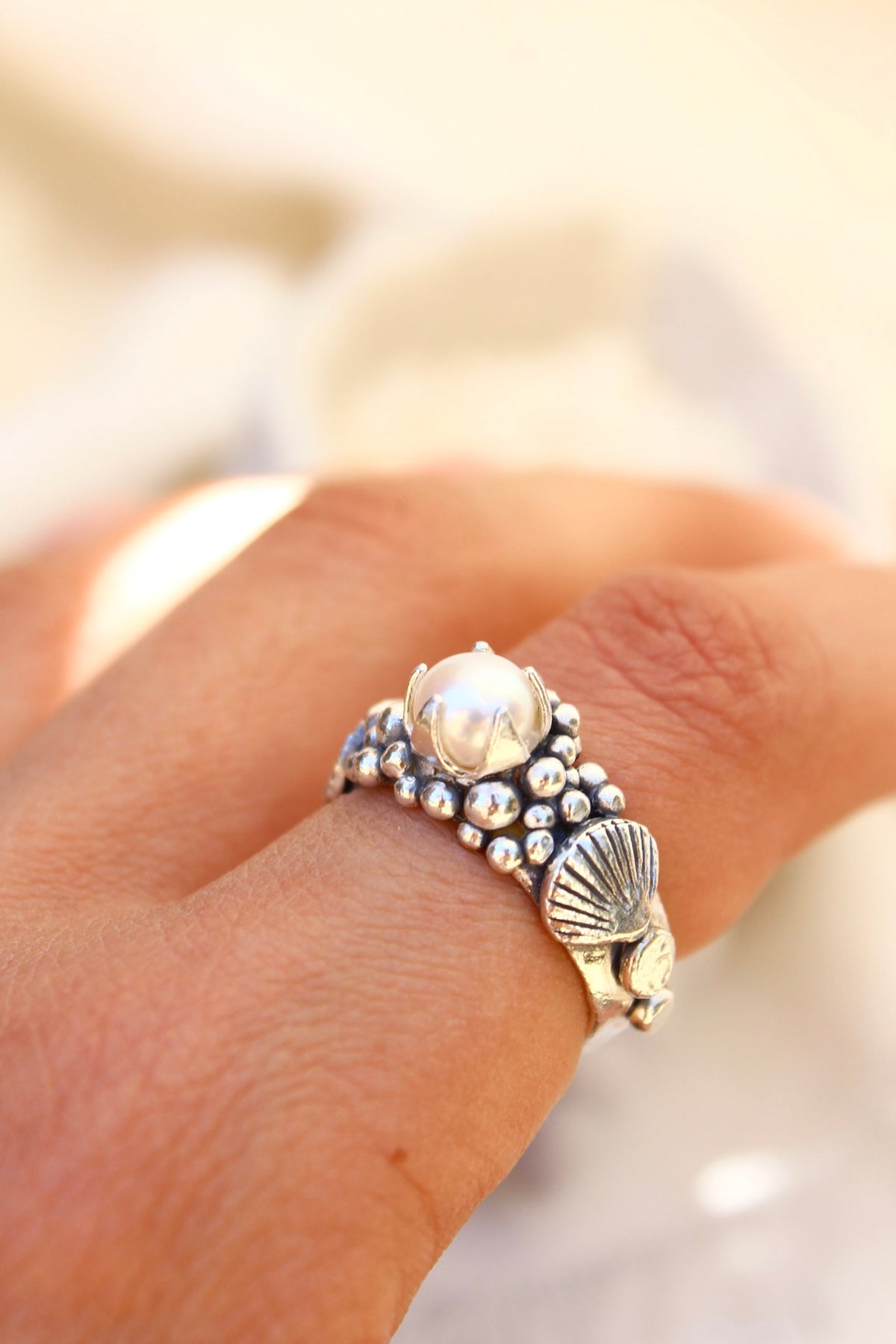 Anillo LA PERLA concha