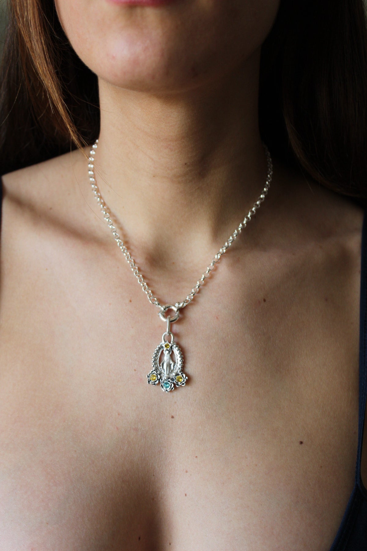 Collar Virgen de los milagros M #2