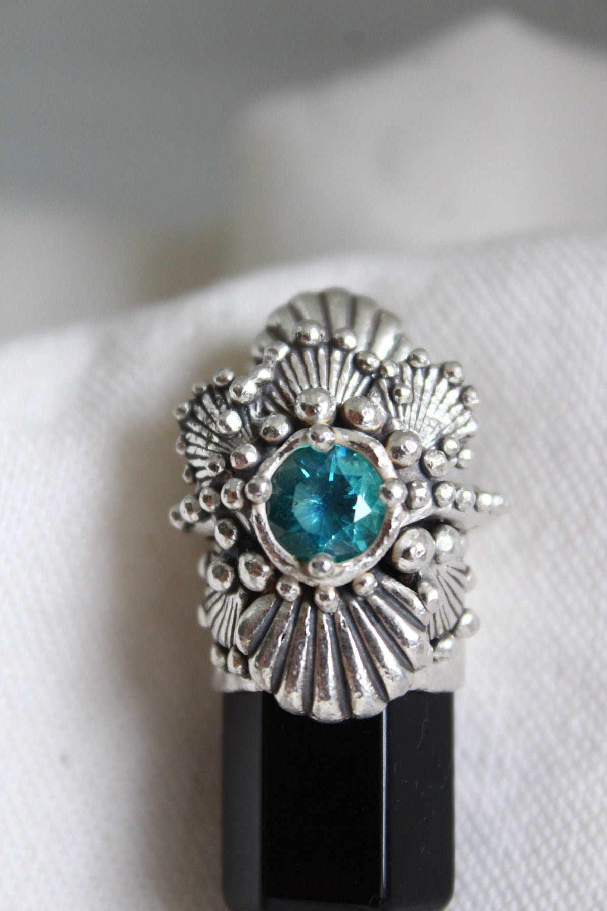 Amuleto conchas ónix negro