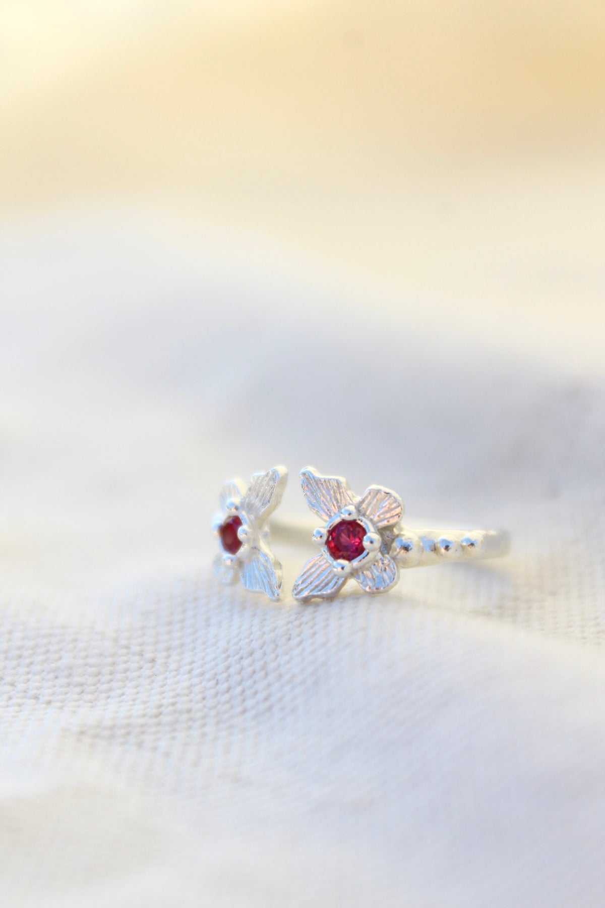 Anillo FILIPPA fucsia