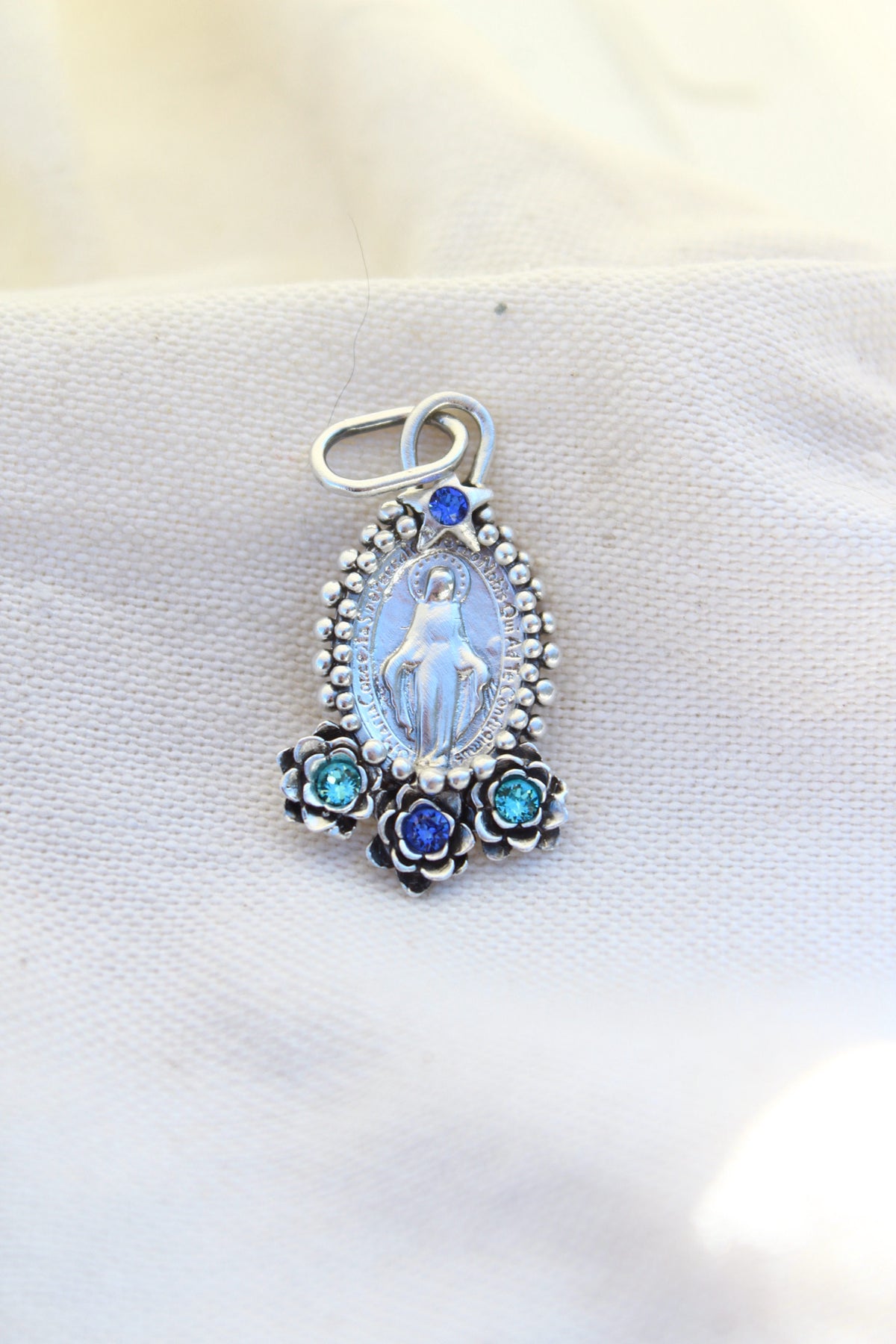 Collar Virgen de los milagros M #4