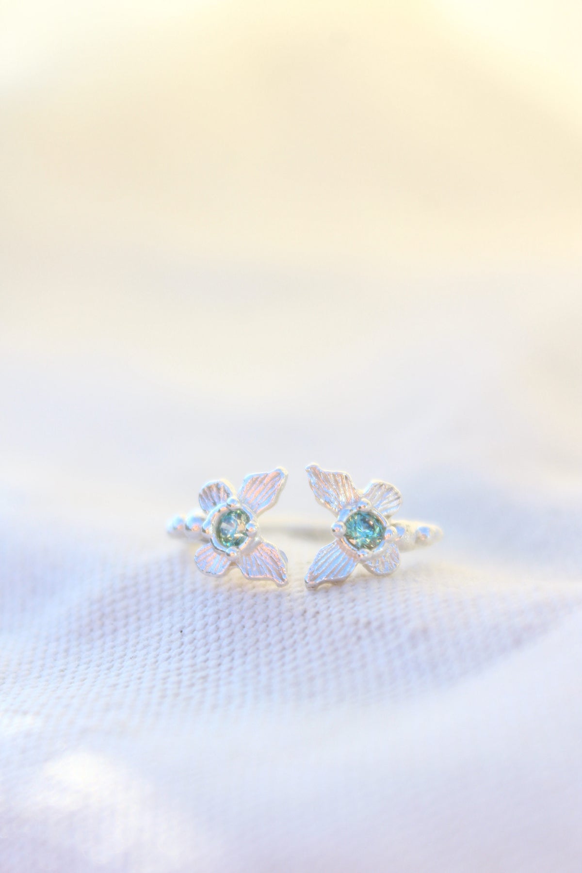 Anillo FILIPPA cristal fancy ligth green