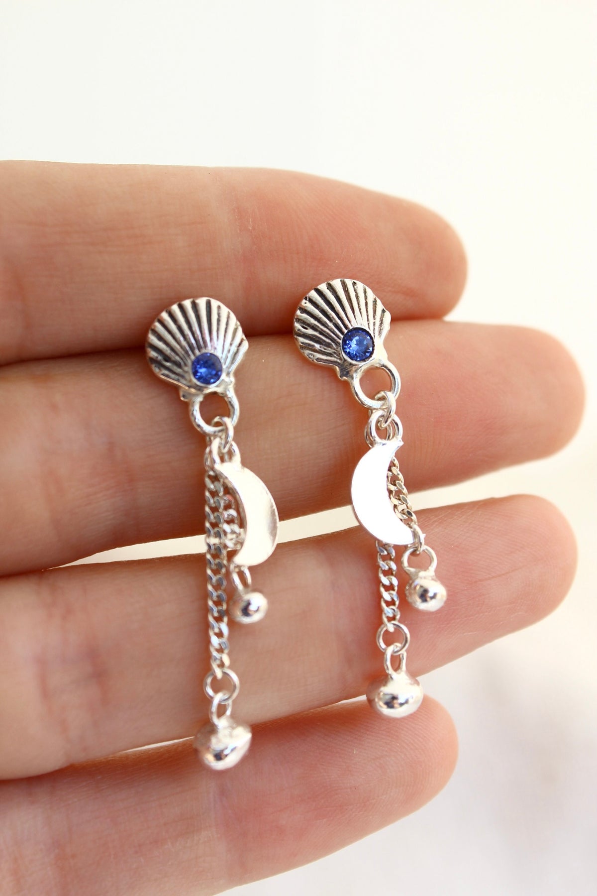 Aros cascada “M” azul (par)