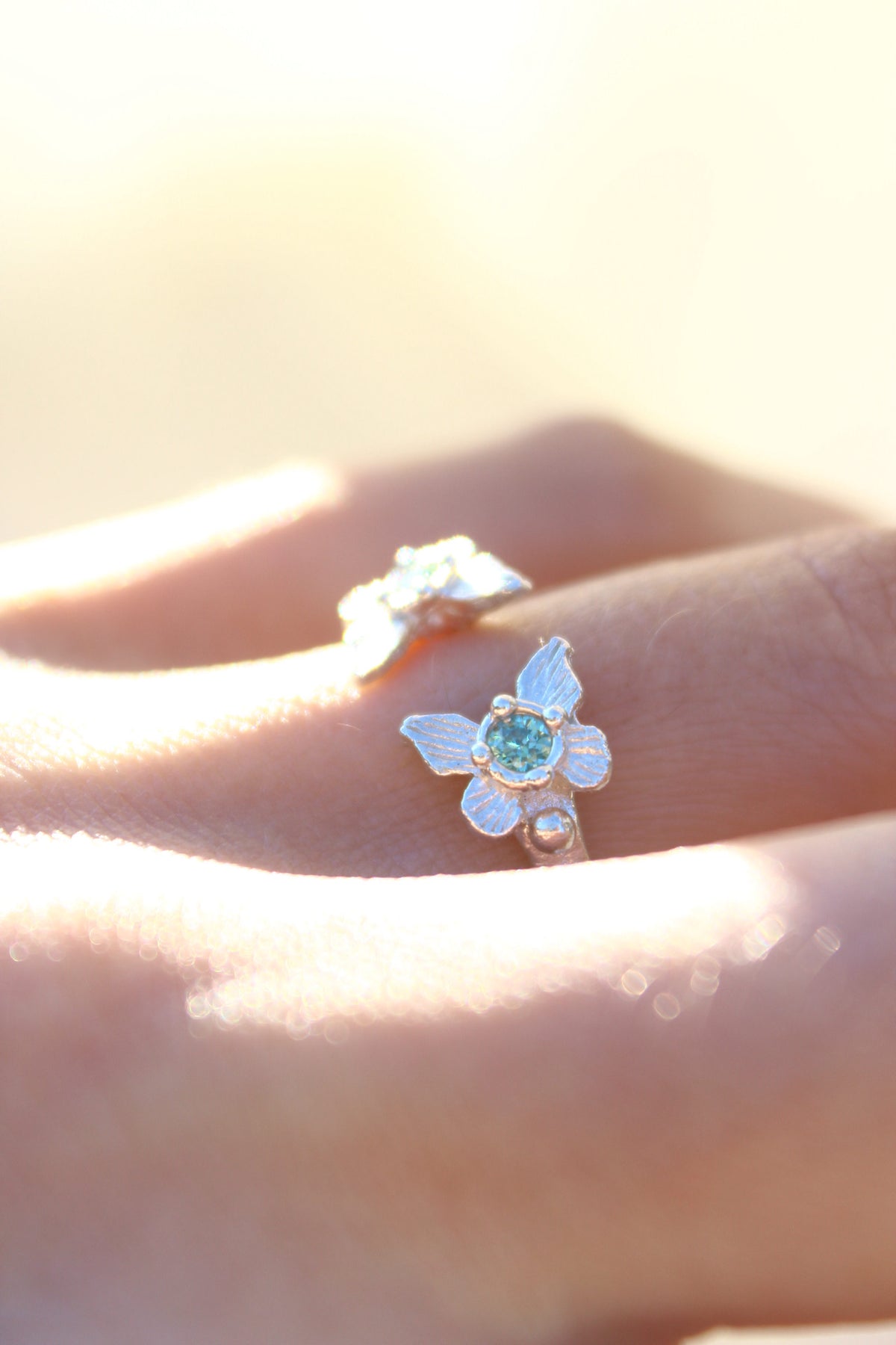 Anillo FILIPPA cristal fancy ligth green