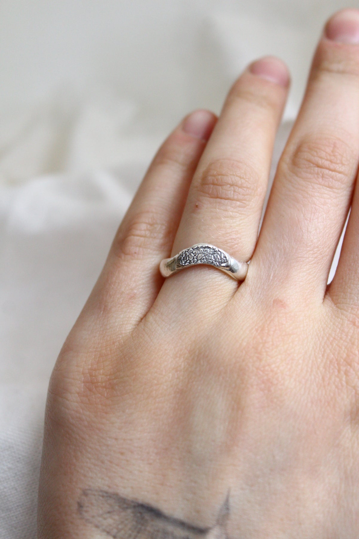 ANILLO HUELLA “OLA”