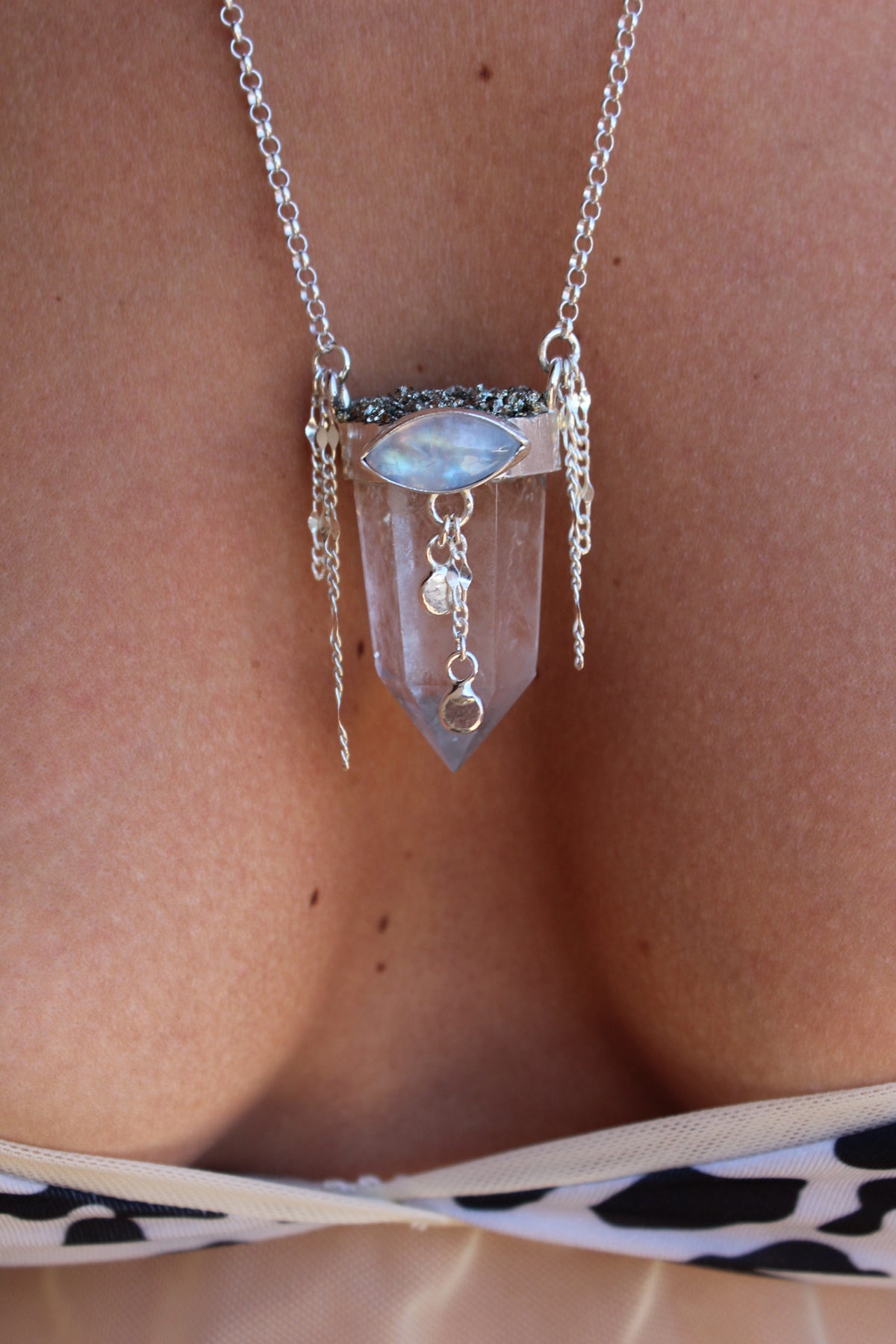 Amuleto ojo piedra Luna