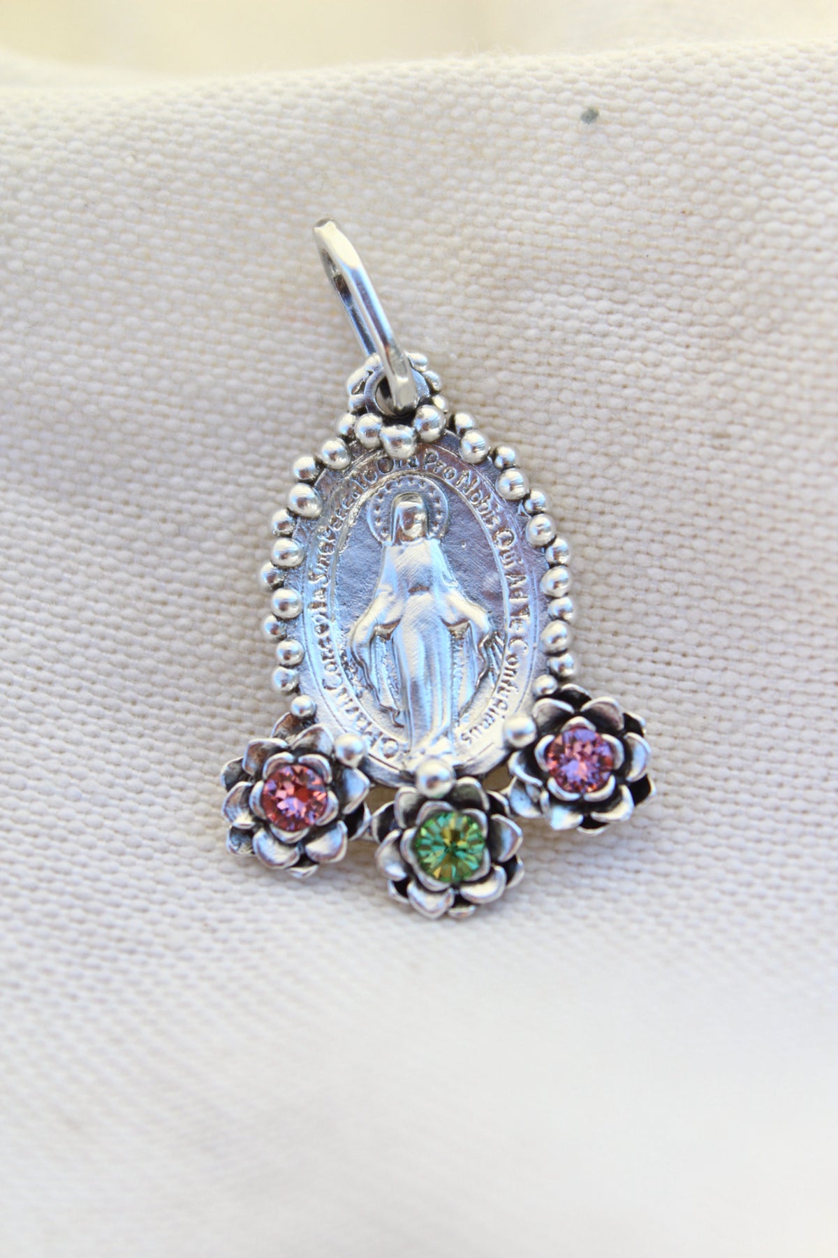 Collar Virgen de los milagros M #5