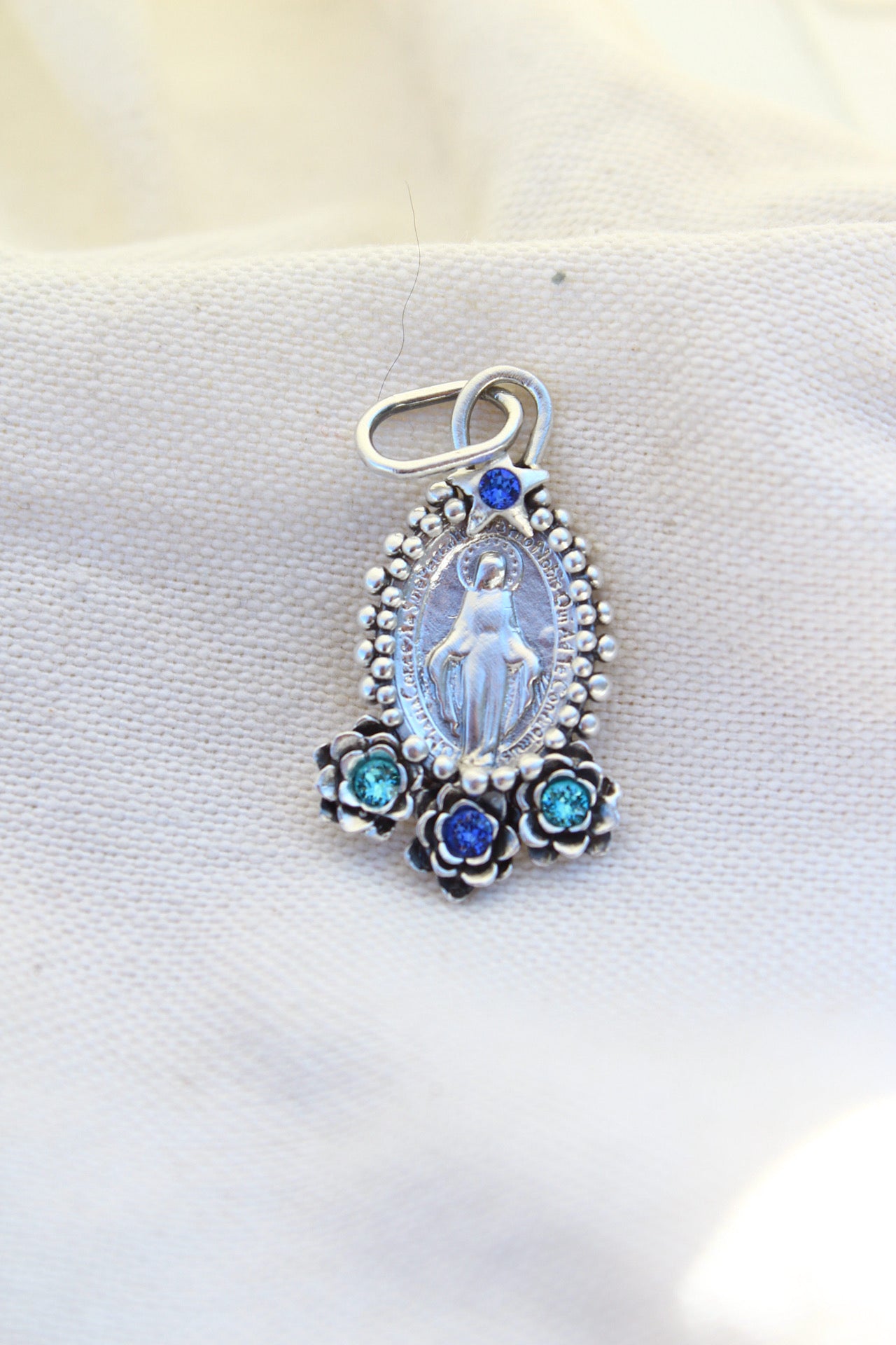 Collar Virgen de los milagros M #4