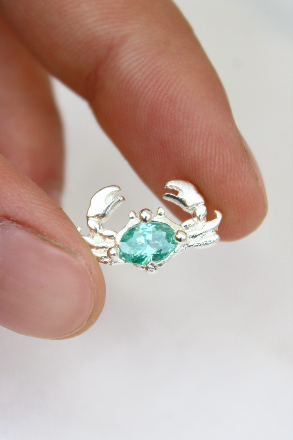 Collar crab oval mint