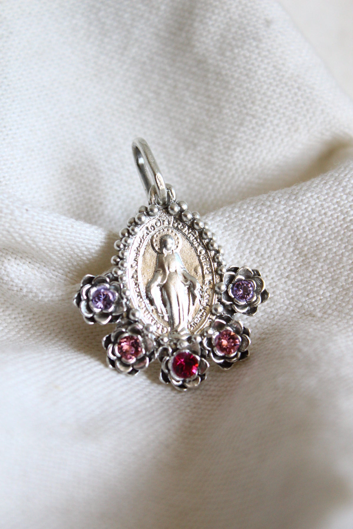 Collar Virgen de los milagros M #3