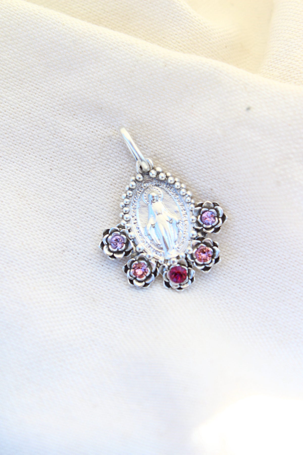 Collar Virgen de los milagros M #3