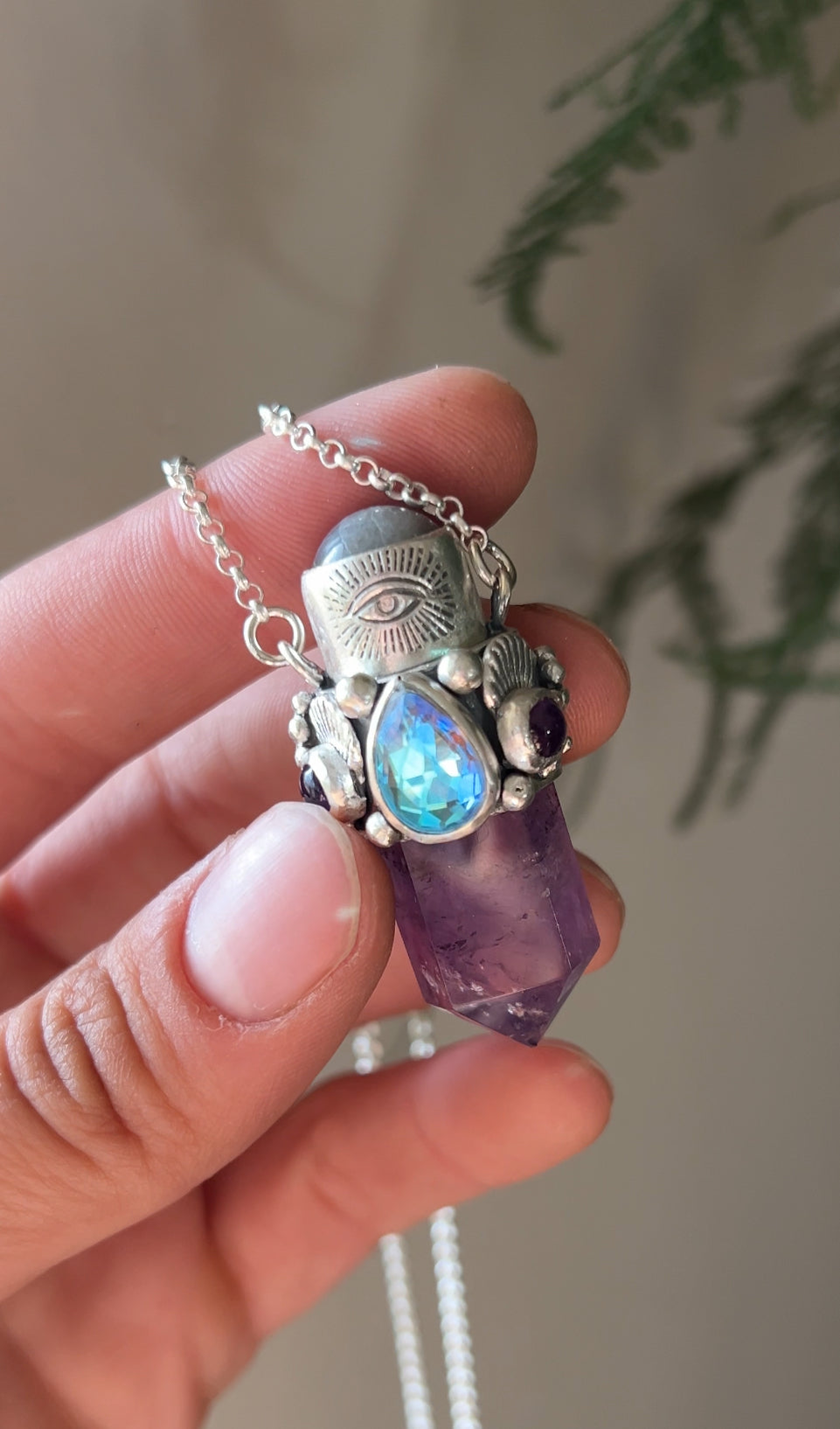 Amuleto amatista protector