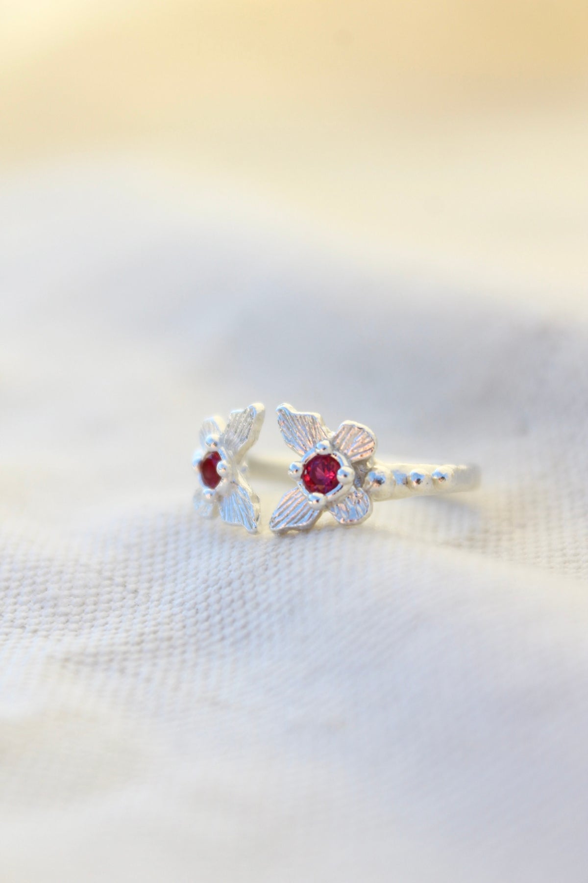 Anillo FILIPPA fucsia