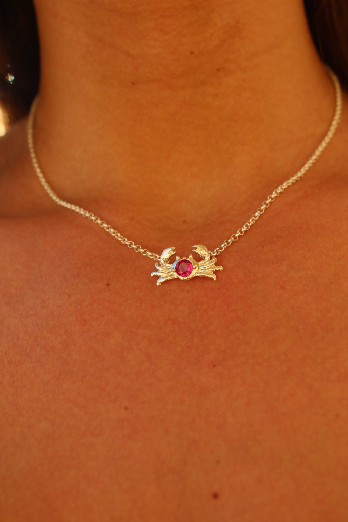 Collar crab fucsia