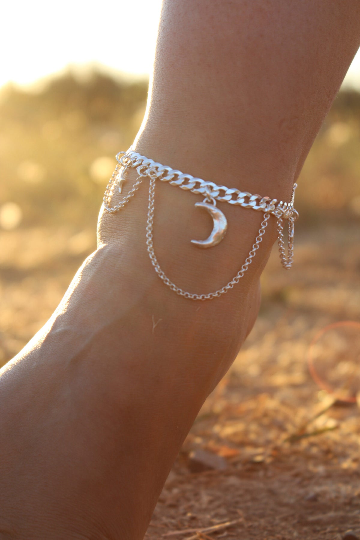 Tobillera luna luceros