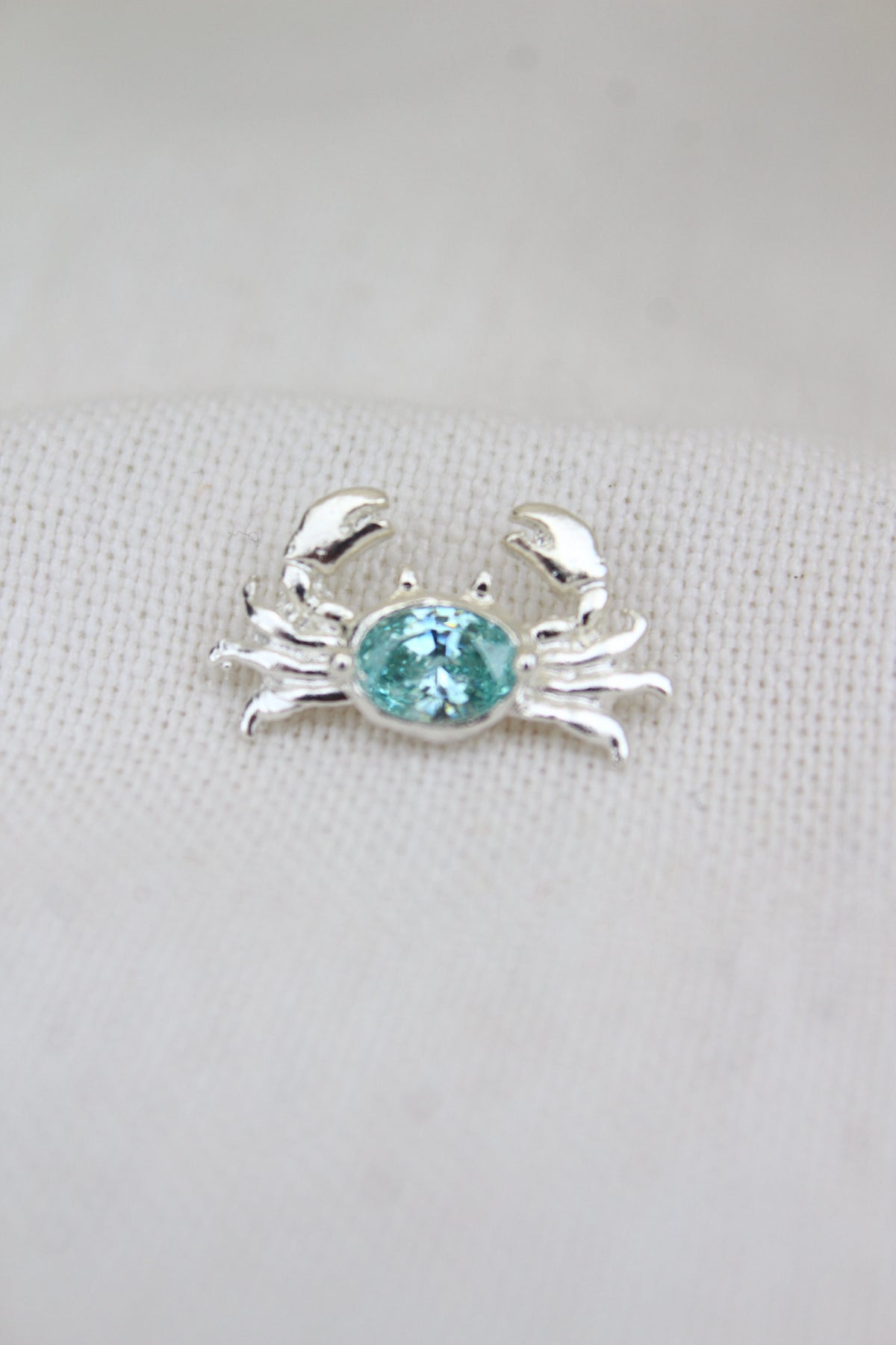 Collar crab Frosty mint oval